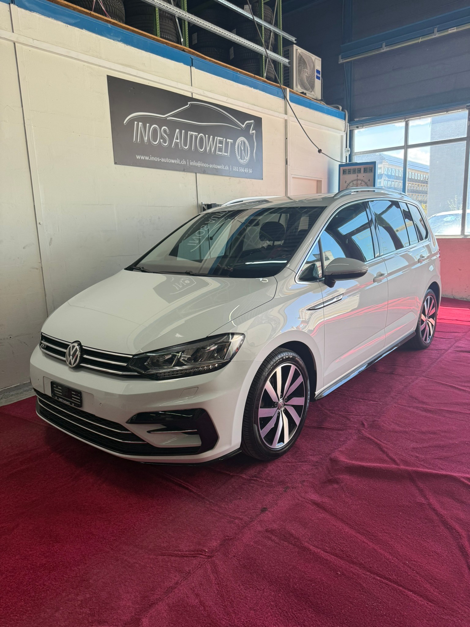 VW Touran 1.5 TSI Highline DSG R-line 7P-image-0