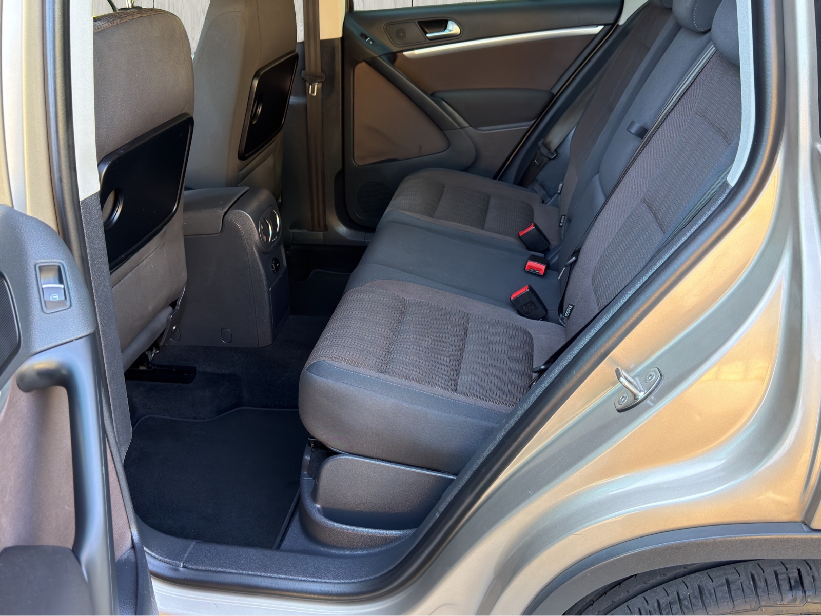 VW Tiguan 1.4 TSI Sport&Style 4Motion-image-13