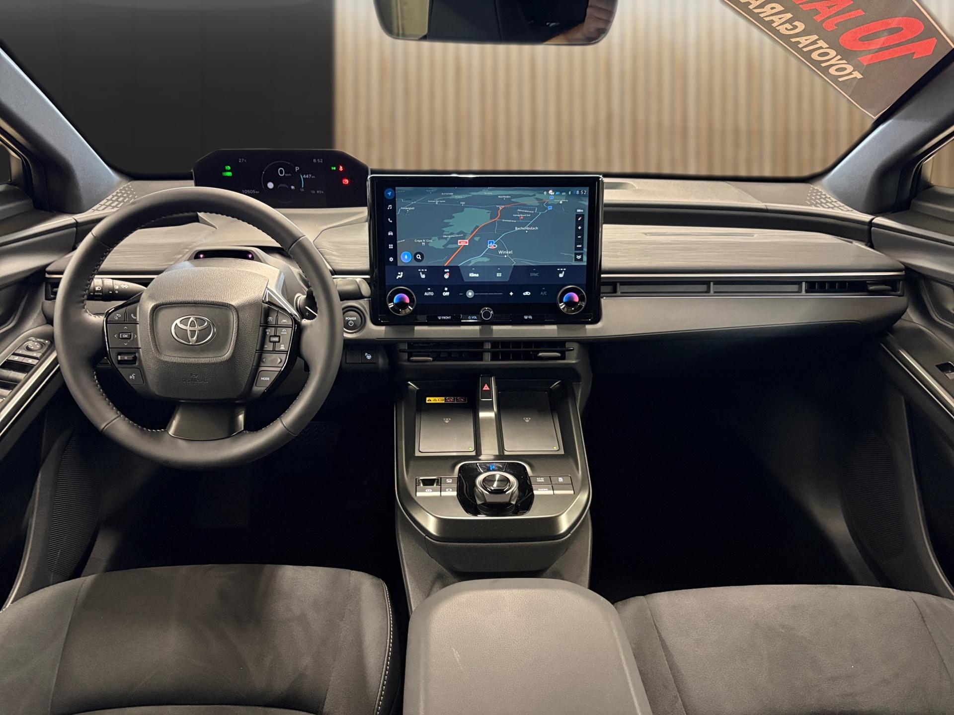 TOYOTA C-HR+ 77 kWh Premium AWD-image-13