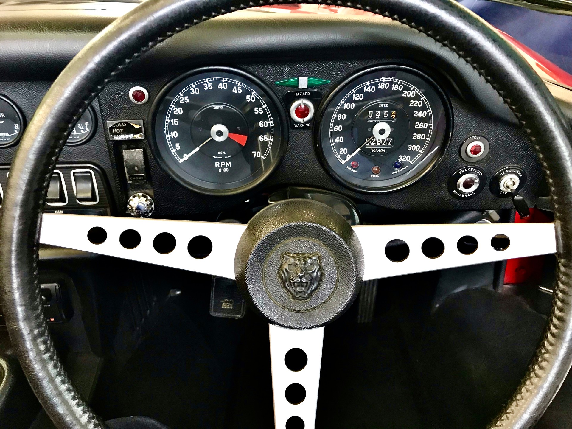 JAGUAR E Type V12 5.3 Cabriolet-image-4