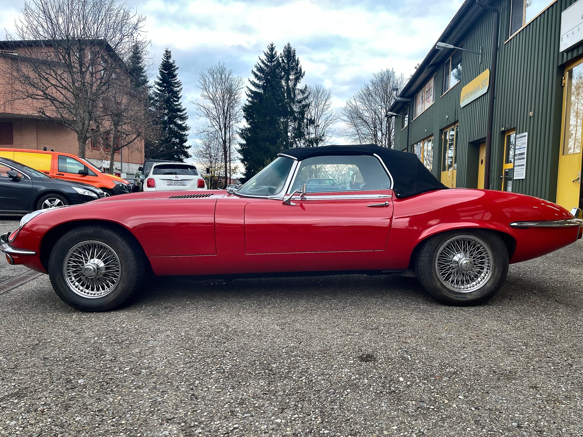 JAGUAR E Type V12 5.3 Cabriolet-image-7