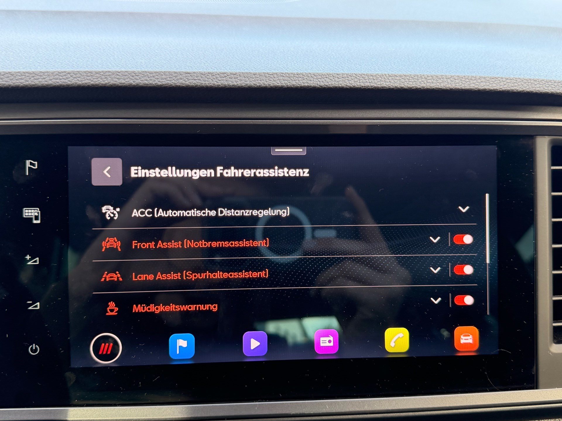 CUPRA Ateca VZ 4Drive *** AKRAPOVIC SPORTAUSPUFF ***-image-18