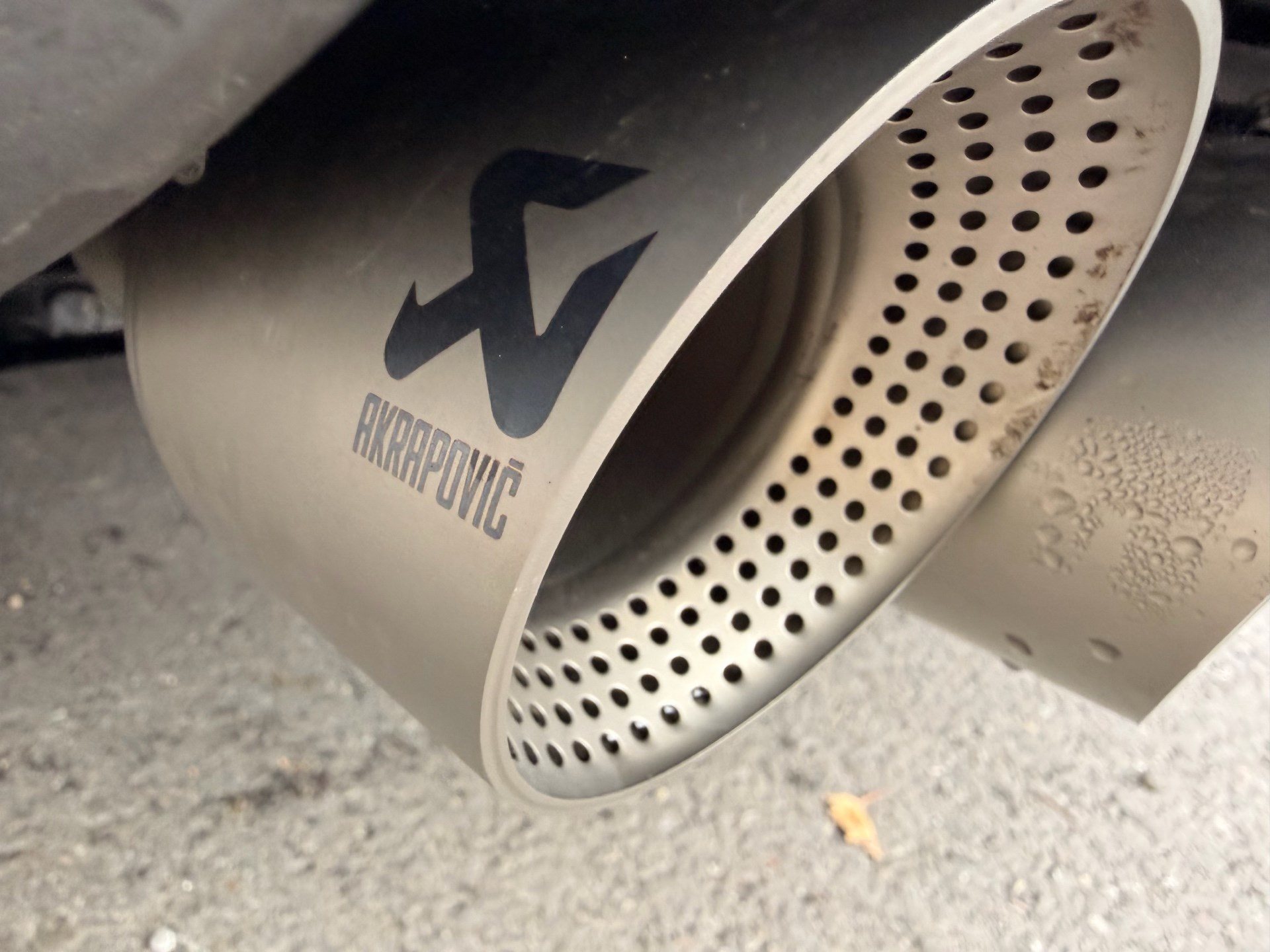 CUPRA Ateca VZ 4Drive *** AKRAPOVIC SPORTAUSPUFF ***-image-31
