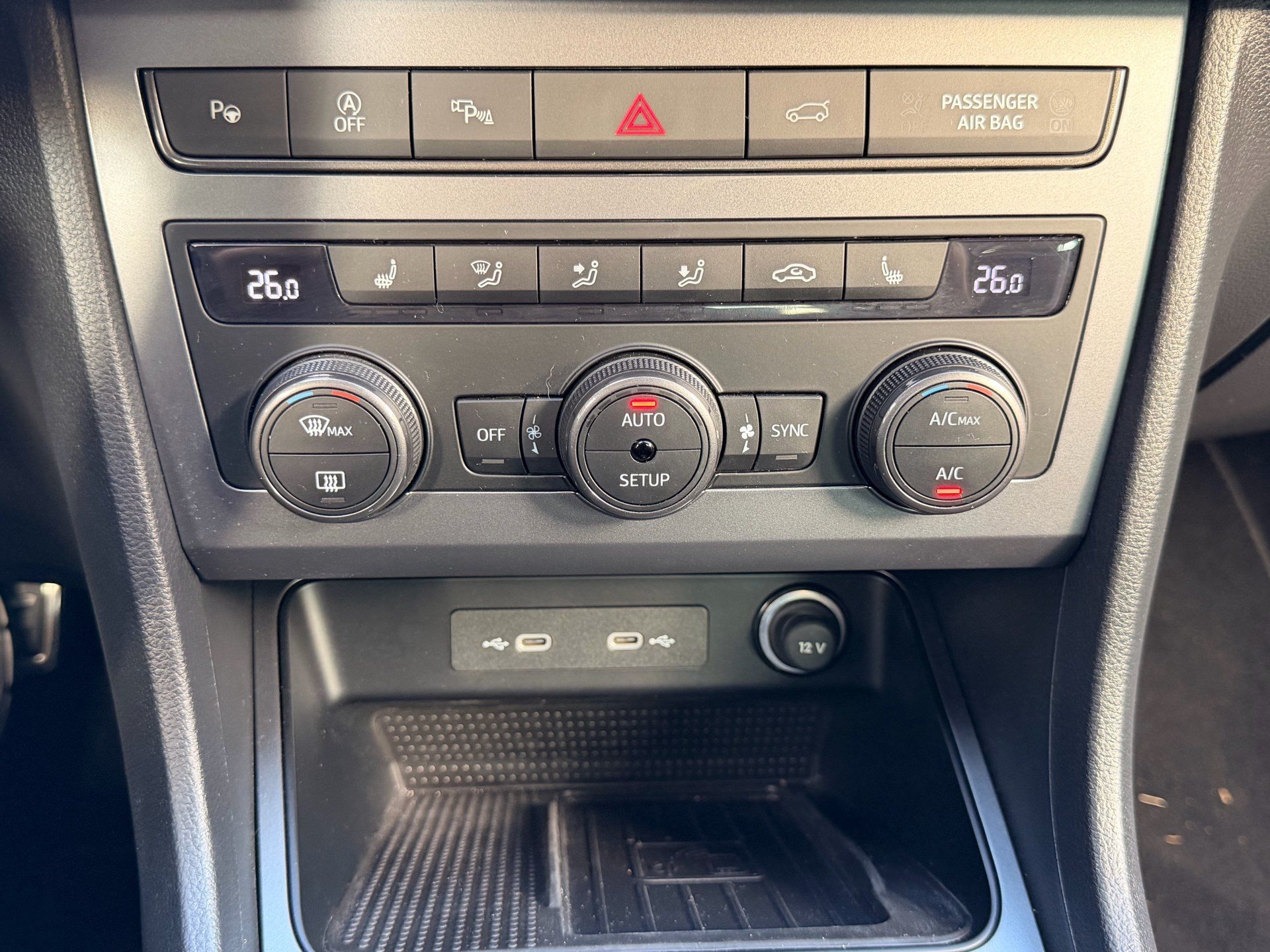 CUPRA Ateca VZ 4Drive *** AKRAPOVIC SPORTAUSPUFF ***-image-23