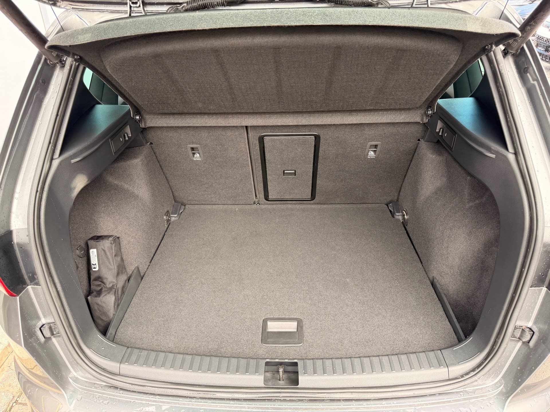 CUPRA Ateca VZ 4Drive *** AKRAPOVIC SPORTAUSPUFF ***-image-28