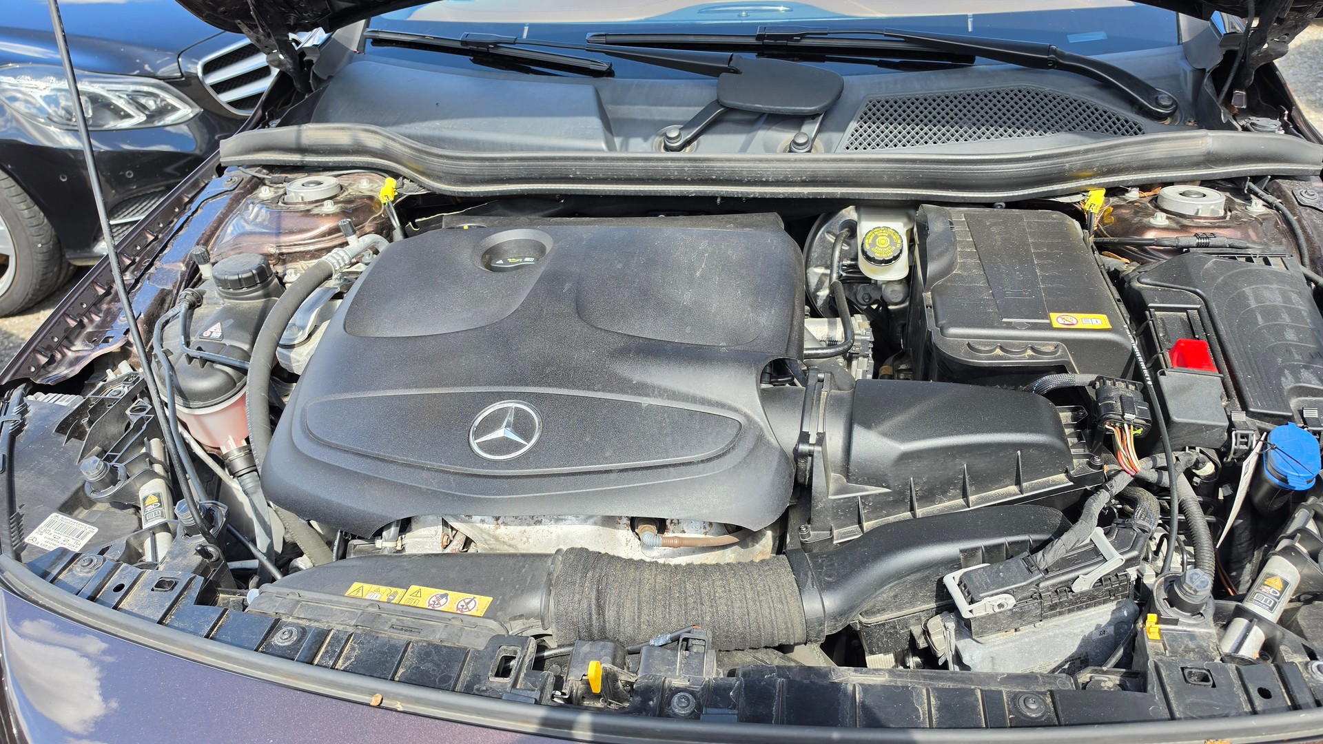 MERCEDES-BENZ GLA 250 Urban 4Matic 7G-DCT-image-15