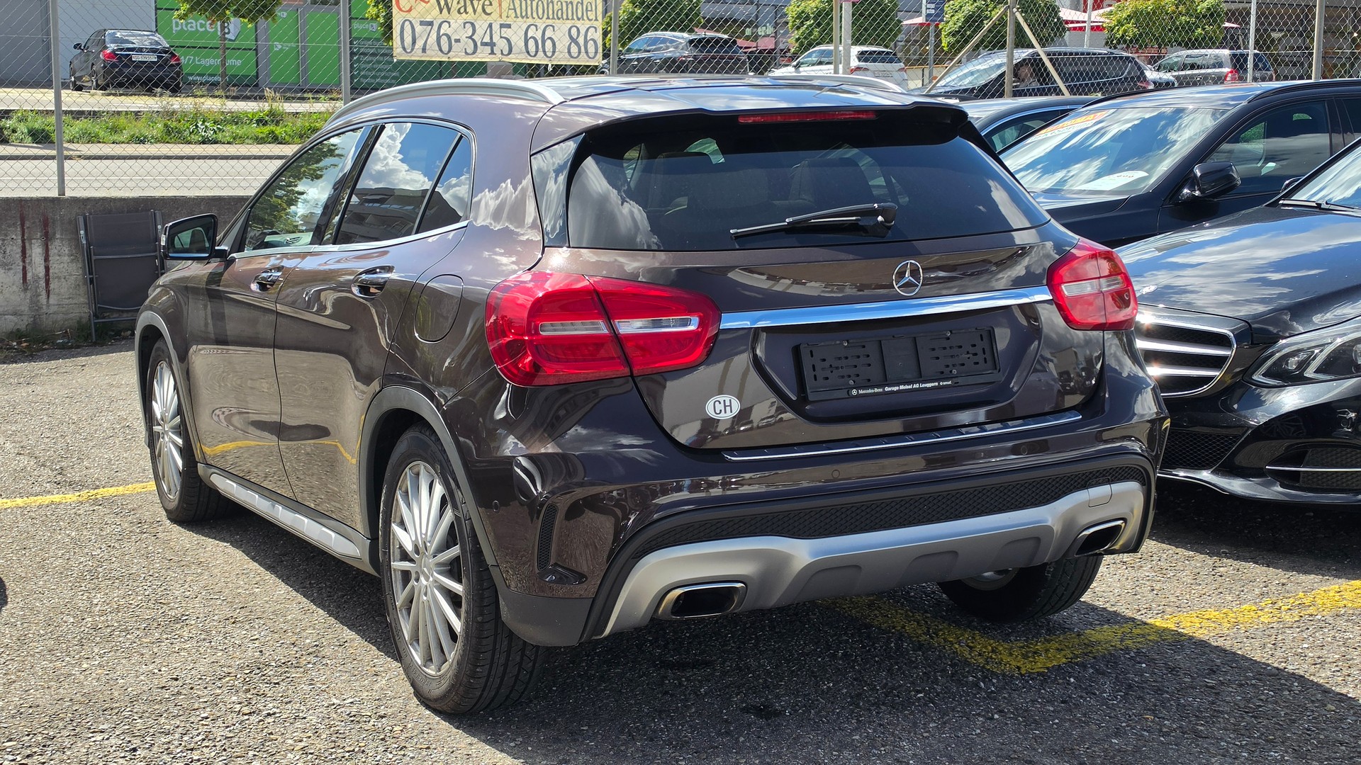 MERCEDES-BENZ GLA 250 Urban 4Matic 7G-DCT-image-5
