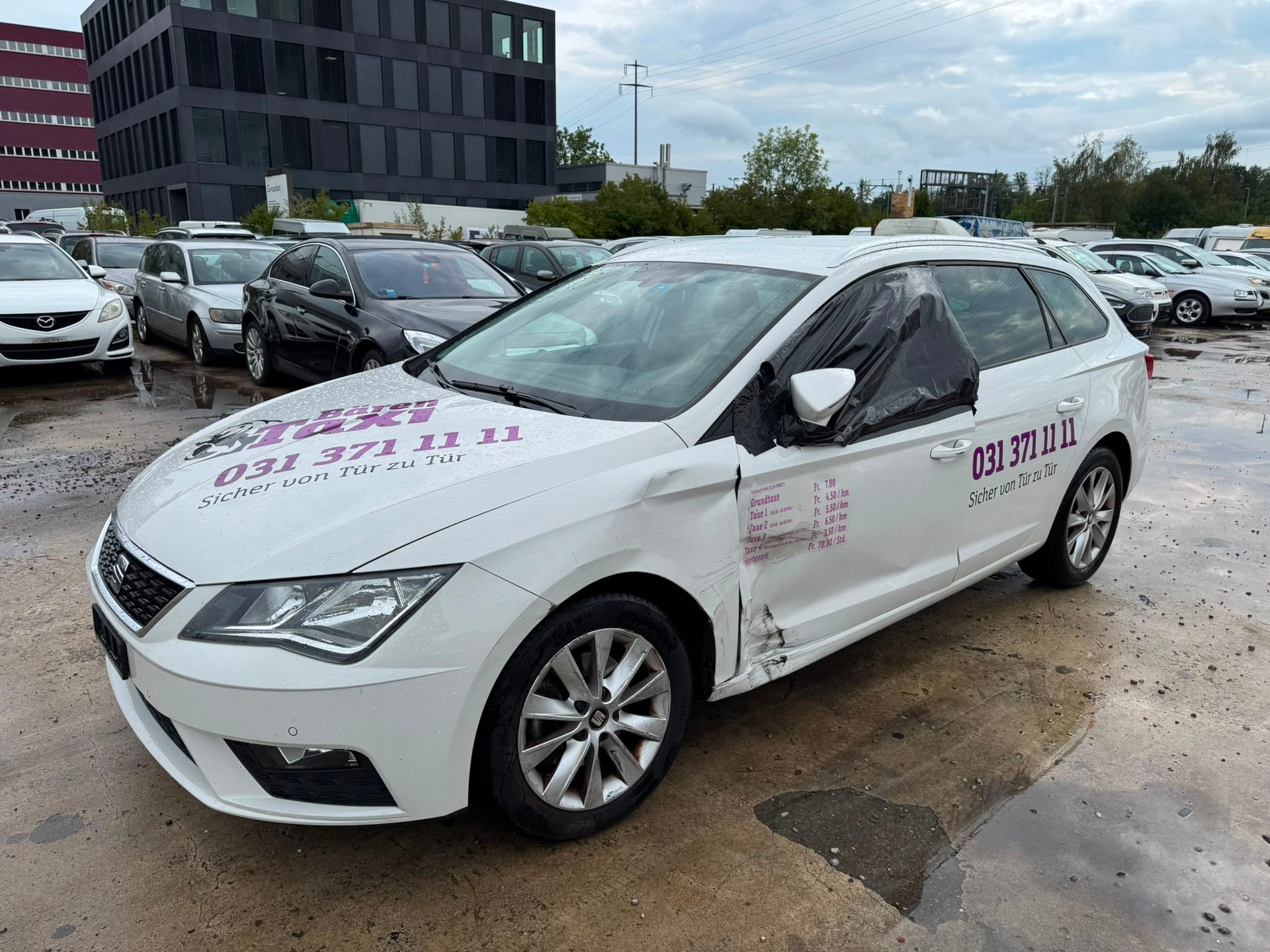 SEAT Leon ST 2.0 TDI Style DSG-image-2