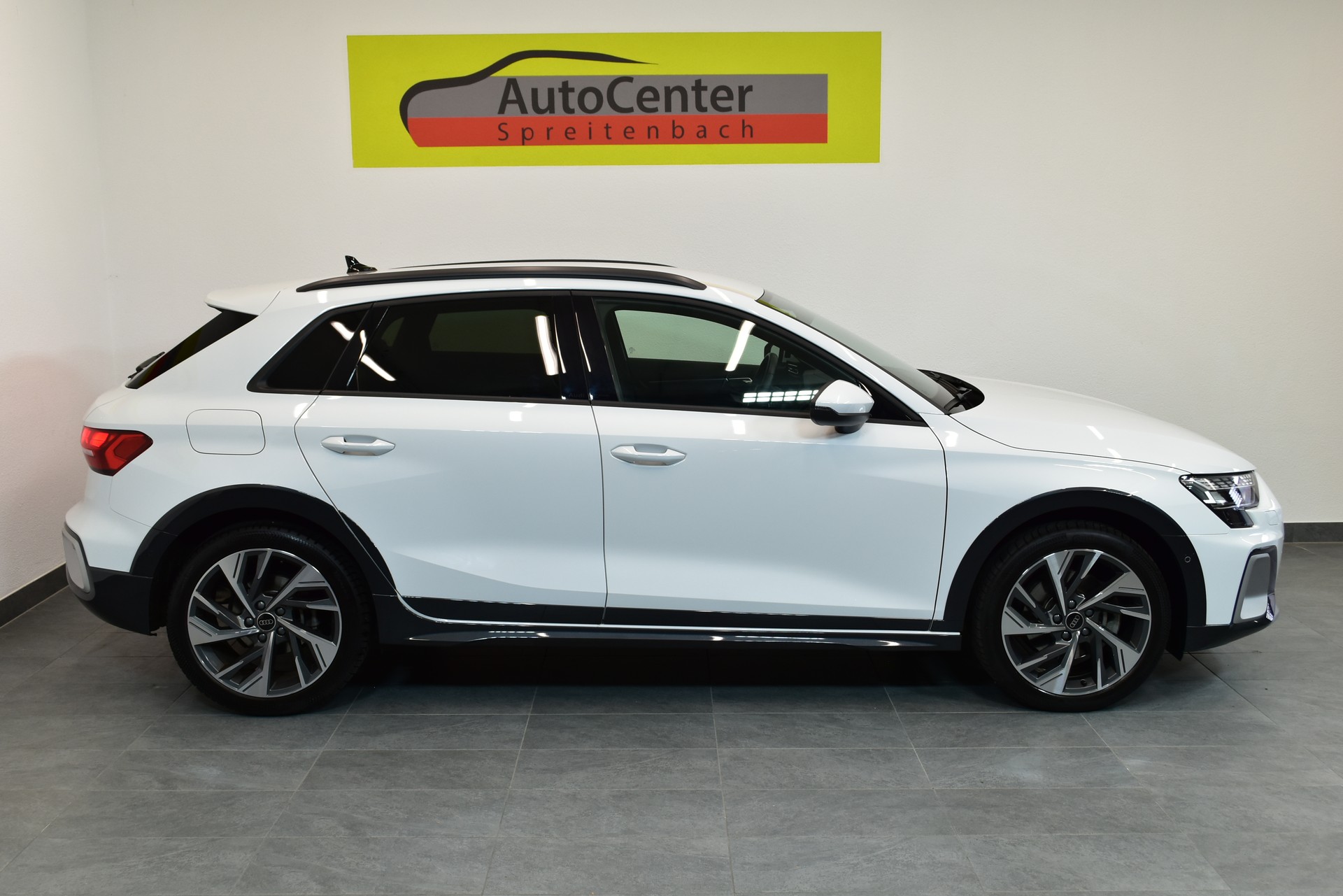 AUDI A3 allstreet 35 TFSI Attraction S-tronic-image-13
