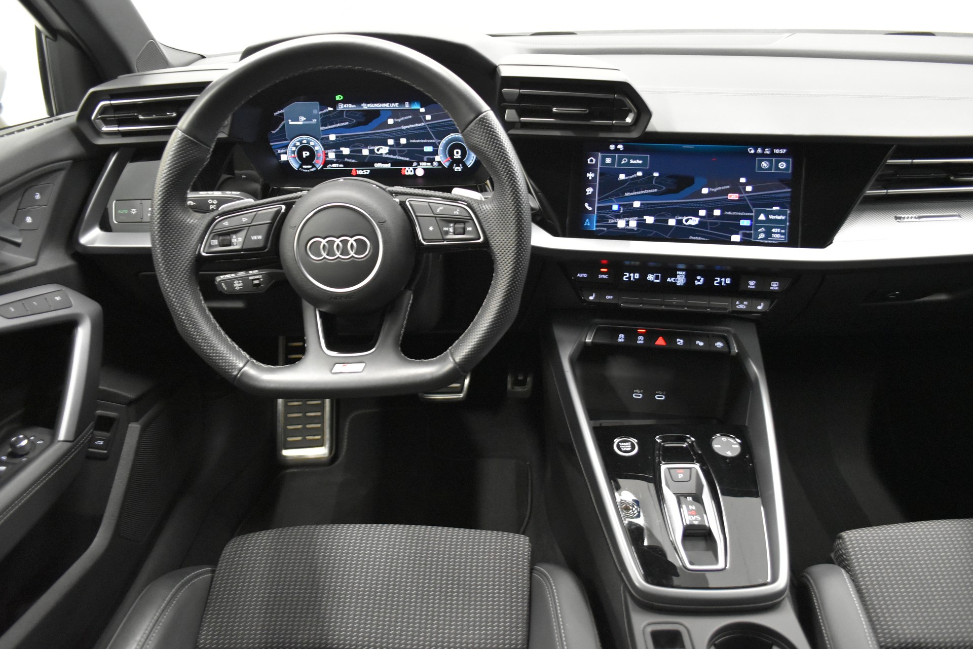 AUDI A3 allstreet 35 TFSI Attraction S-tronic-image-4