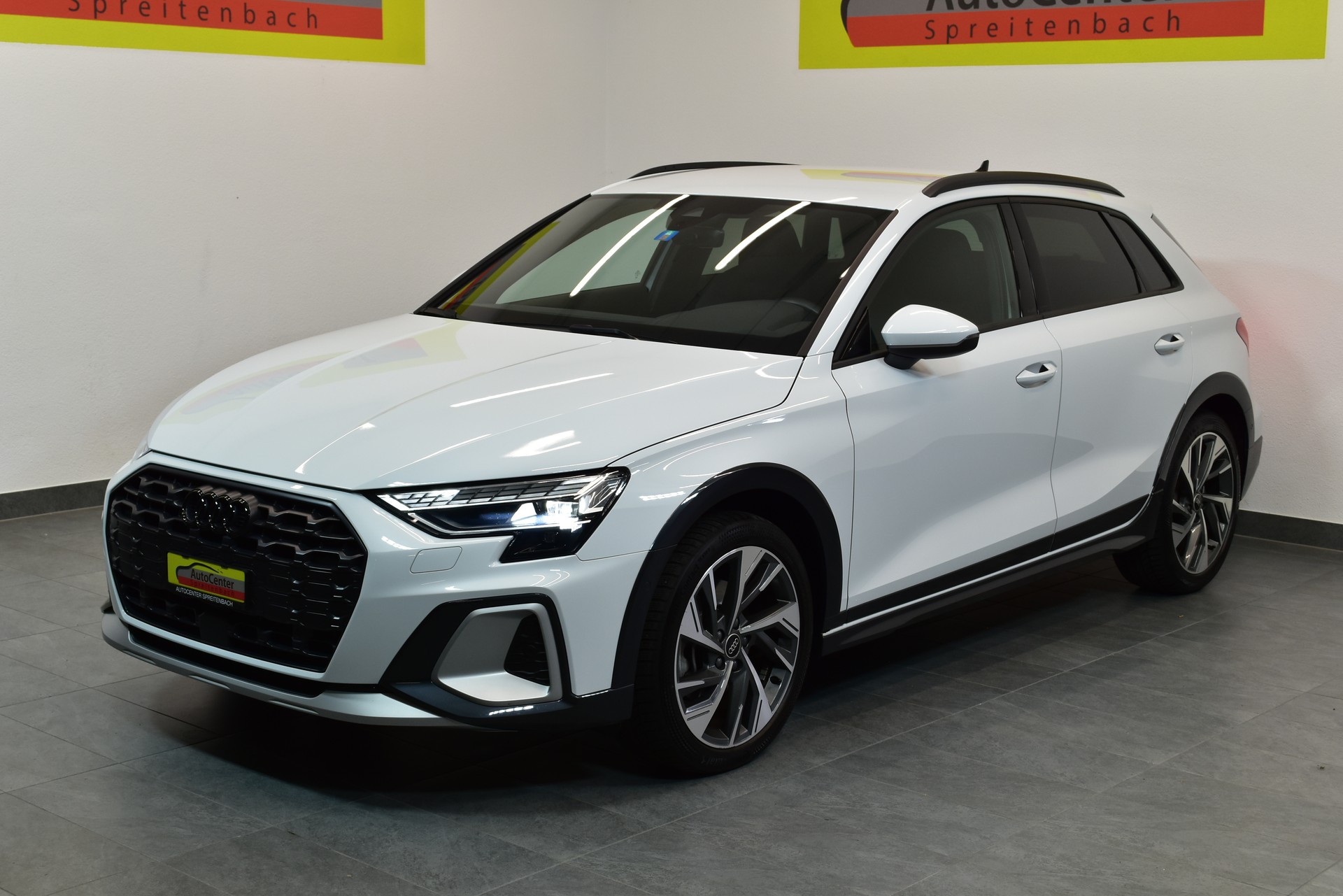 AUDI A3 allstreet 35 TFSI Attraction S-tronic-image-1
