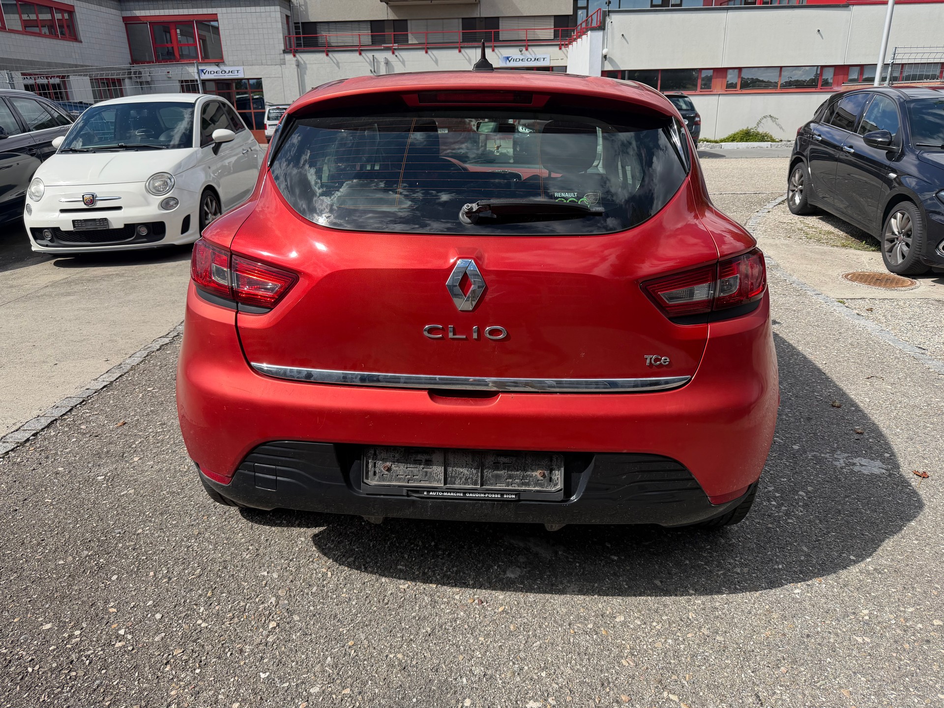 RENAULT Clio 0.9 12V Dynamique-image-9