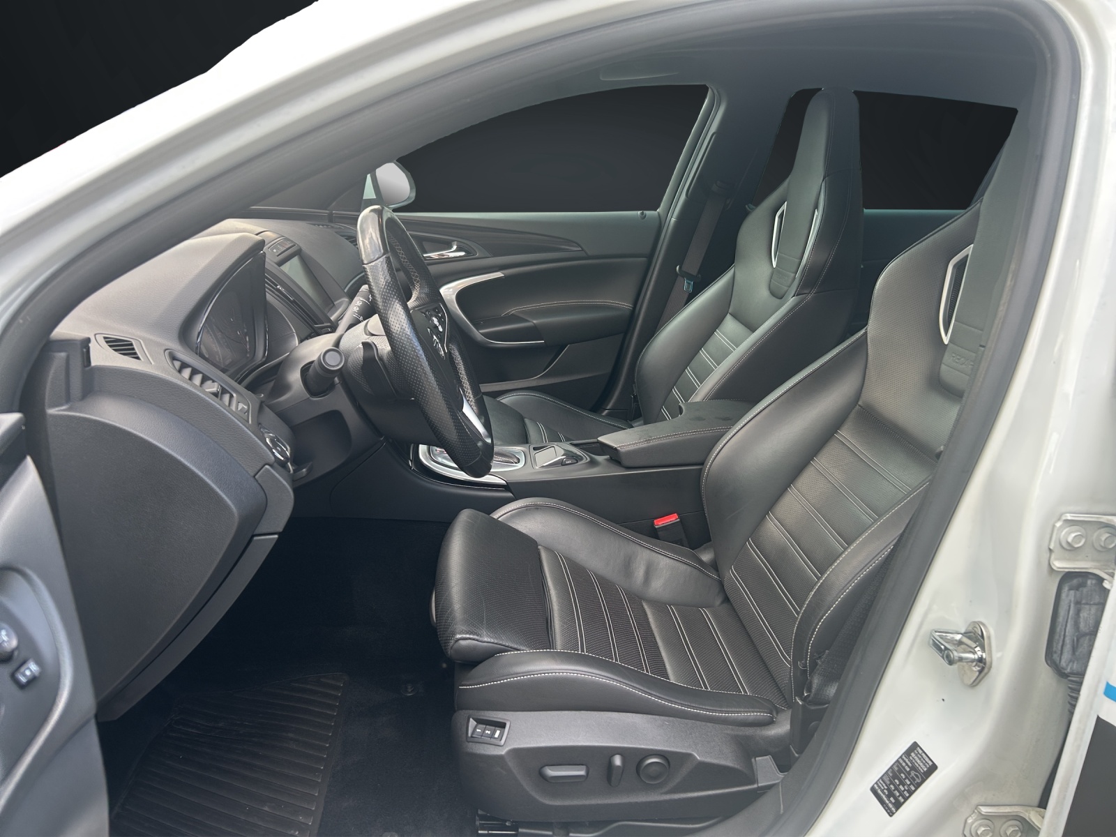 OPEL Insignia Sports Tourer 2.8 Turbo OPC 4WD Automatic-image-11