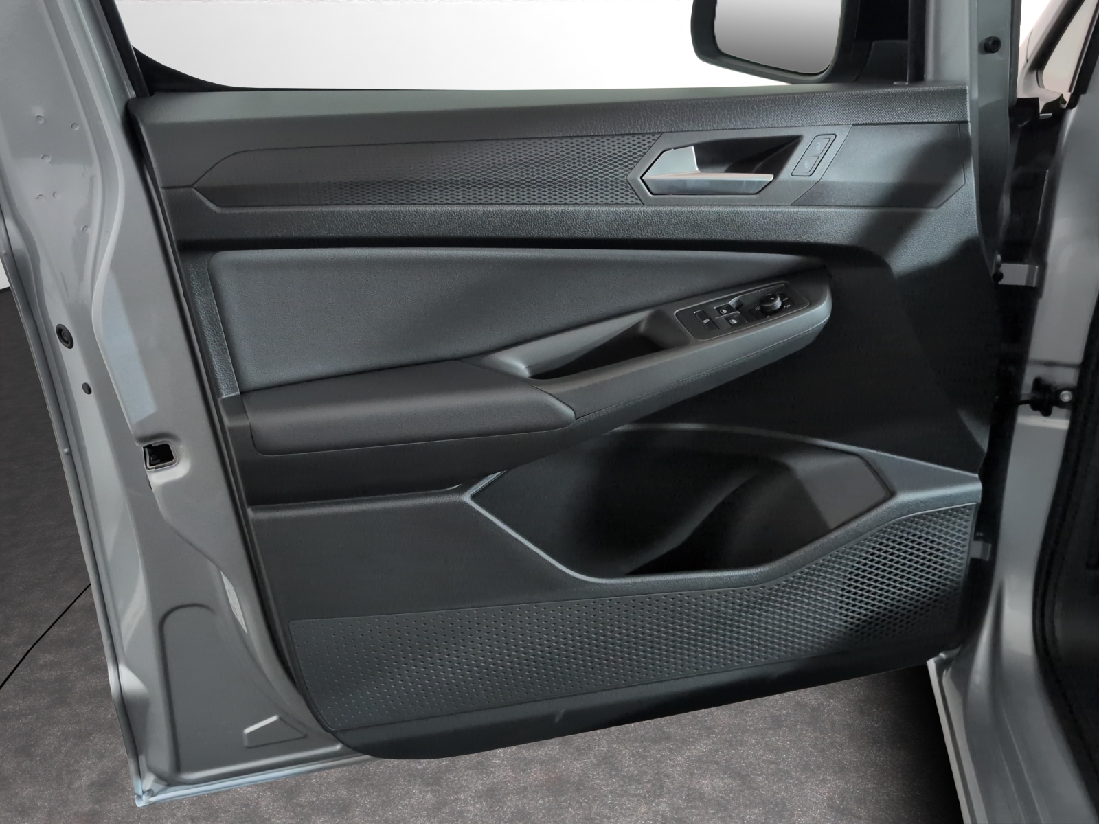 VW Caddy 2.0 TDI Liberty 4Motion-image-13