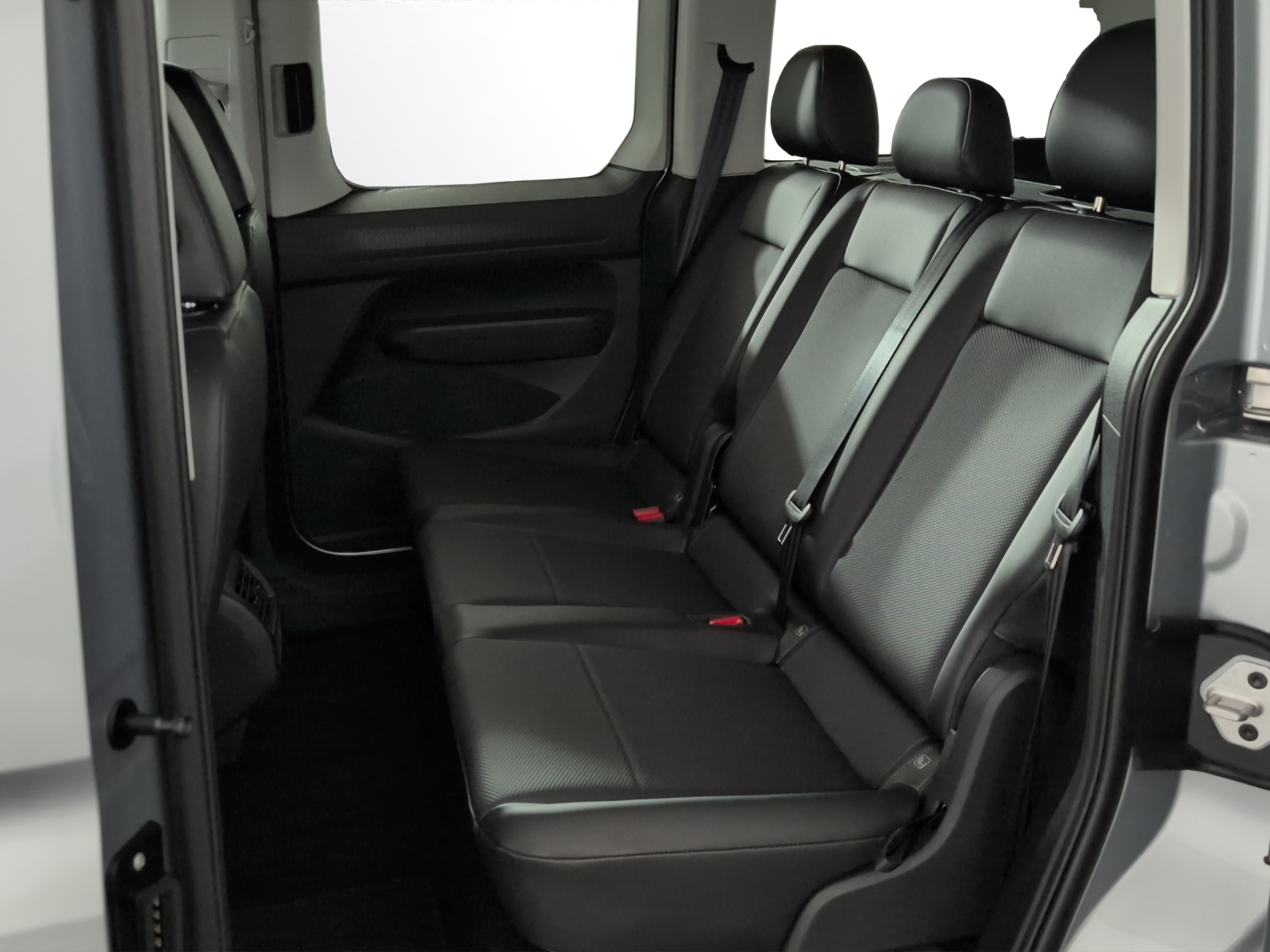 VW Caddy 2.0 TDI Liberty 4Motion-image-9