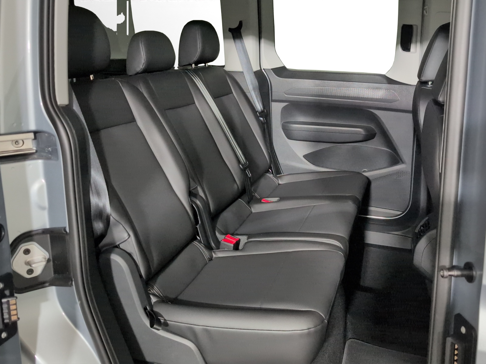 VW Caddy 2.0 TDI Liberty 4Motion-image-8