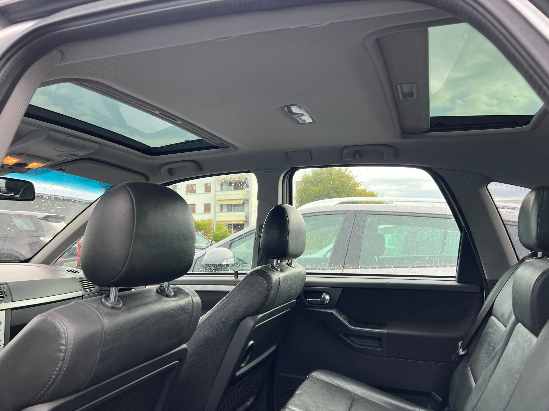 OPEL Meriva 1.8i 16V Cosmo-image-8