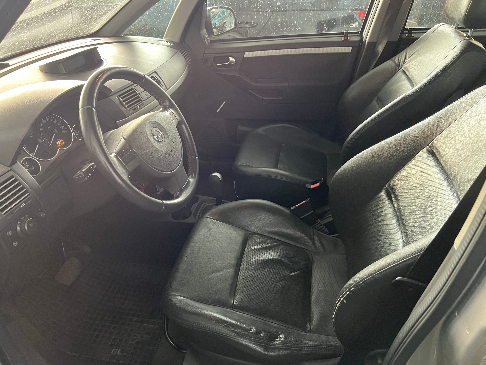 OPEL Meriva 1.8i 16V Cosmo-image-6