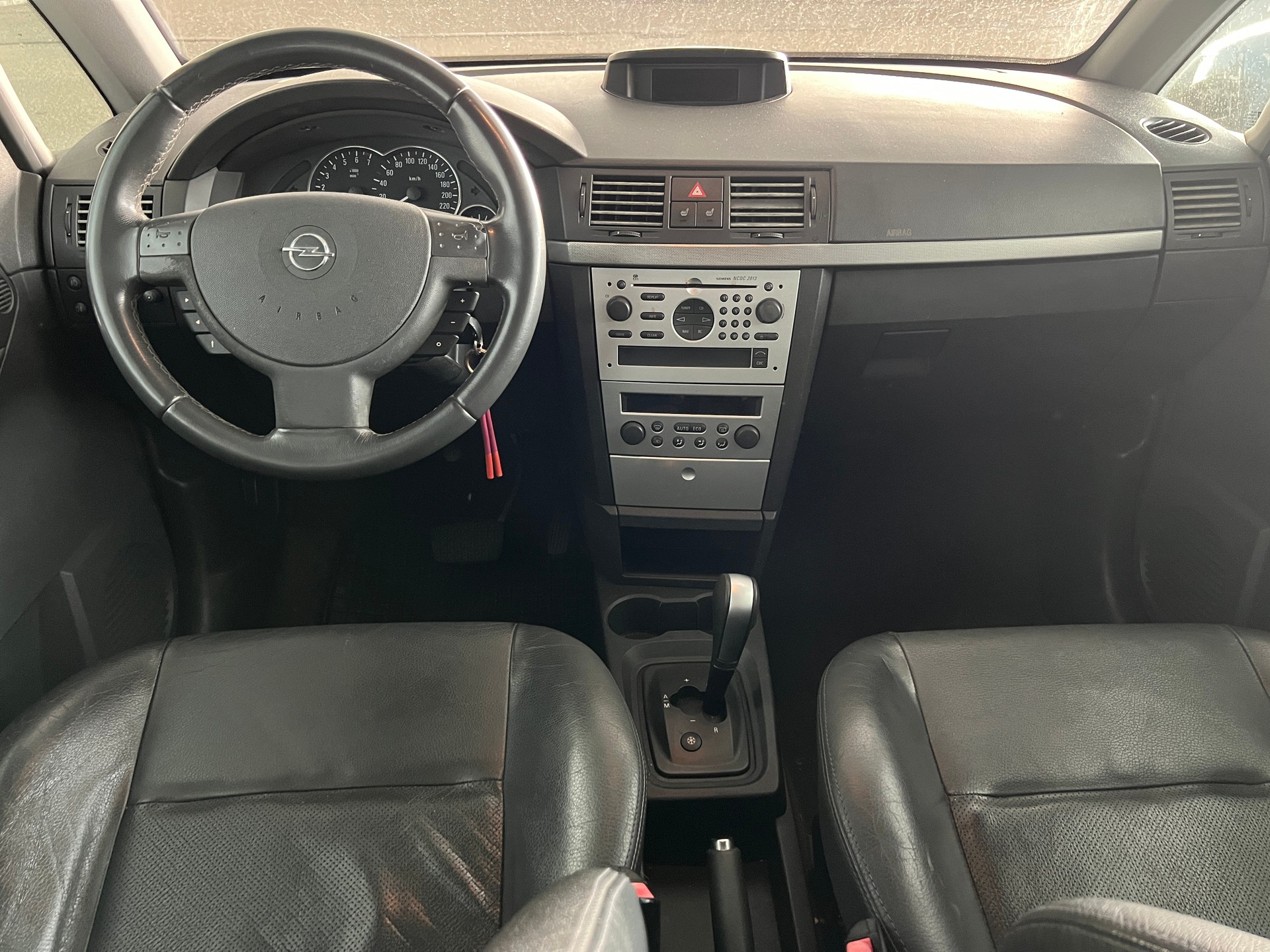 OPEL Meriva 1.8i 16V Cosmo-image-7