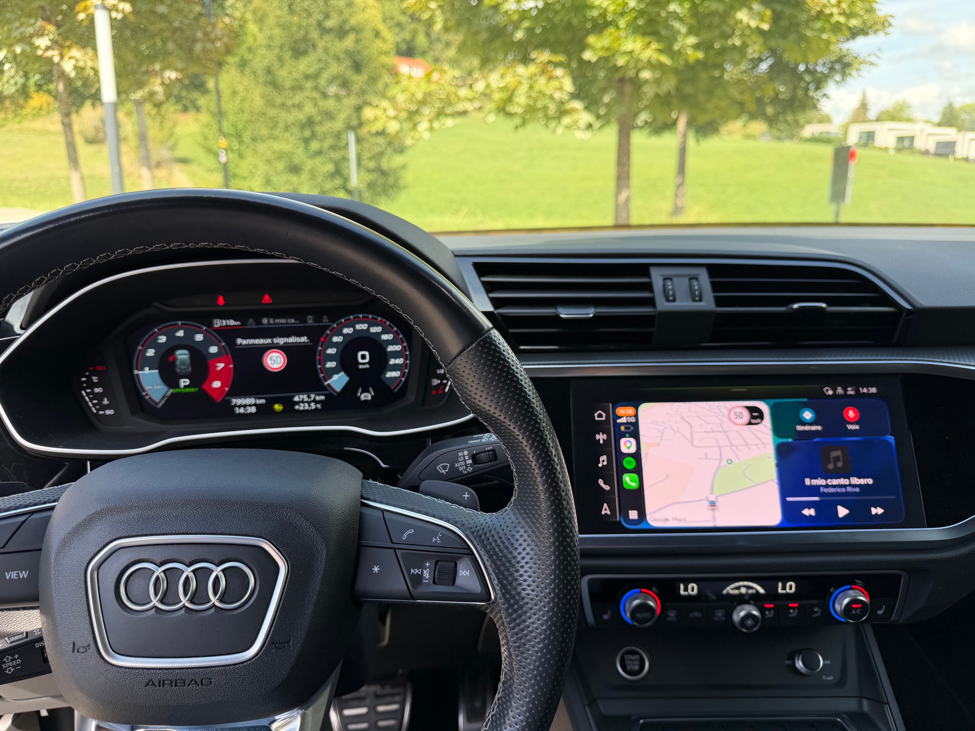 AUDI 1.5 35 TFSI S line Attraction-image-3