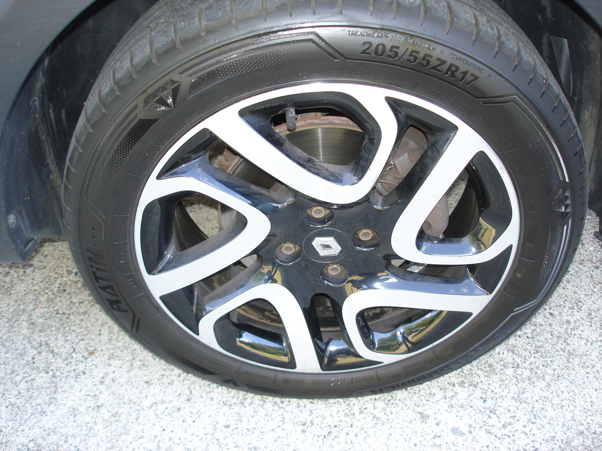 RENAULT Captur 1.2 T 16V Privilège EDC-image-10