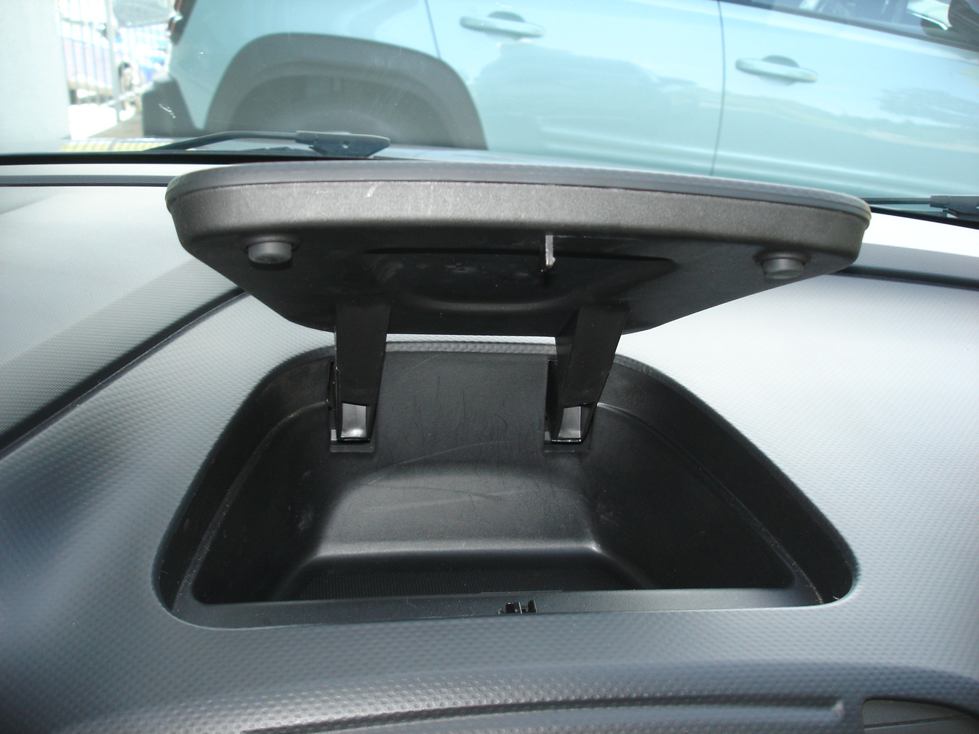 RENAULT Captur 1.2 T 16V Privilège EDC-image-16