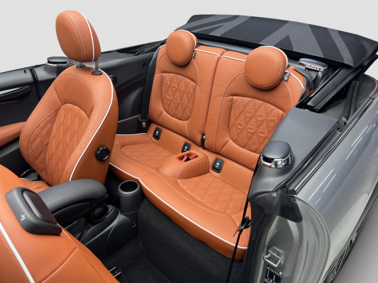 MINI Cooper S Cabriolet-image-9