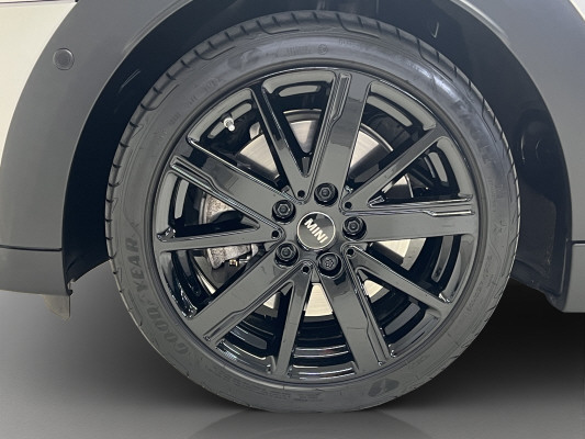 MINI Cooper S Cabriolet-image-7