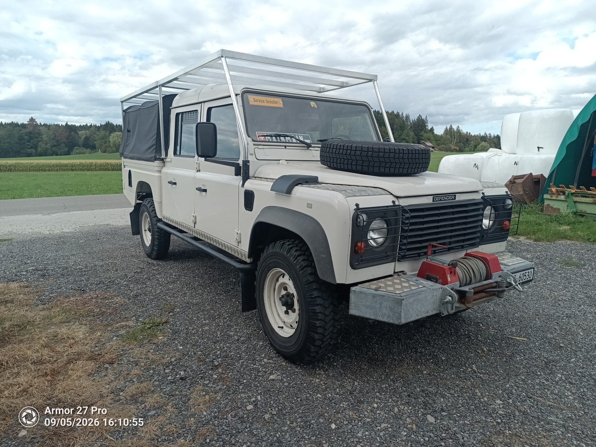 LAND ROVER 130 300tdi-image-0