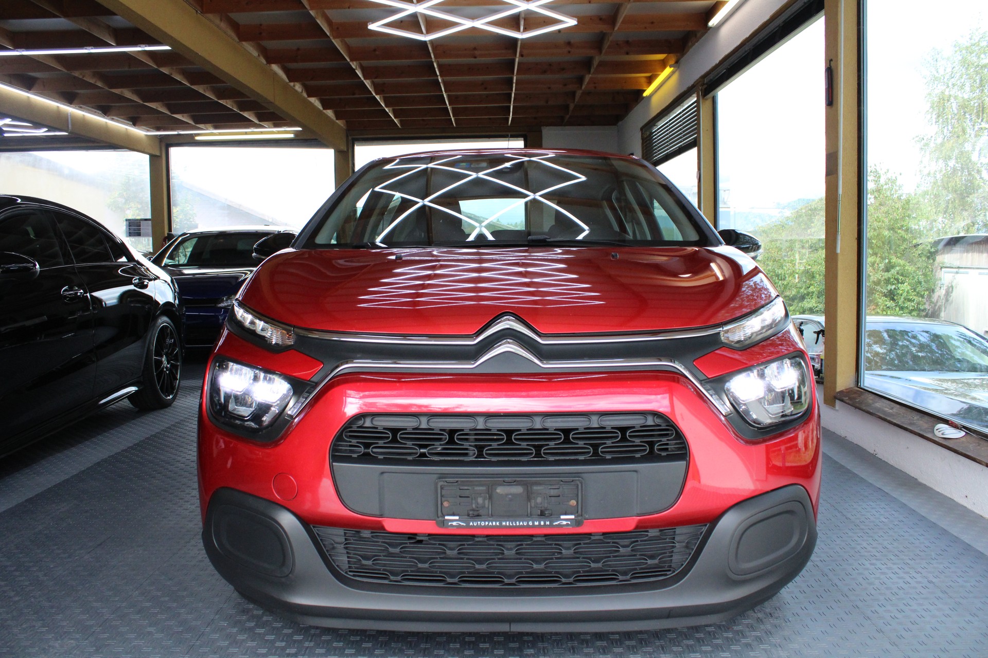 CITROEN C3 1.2i PureTech Swiss Edition-image-1