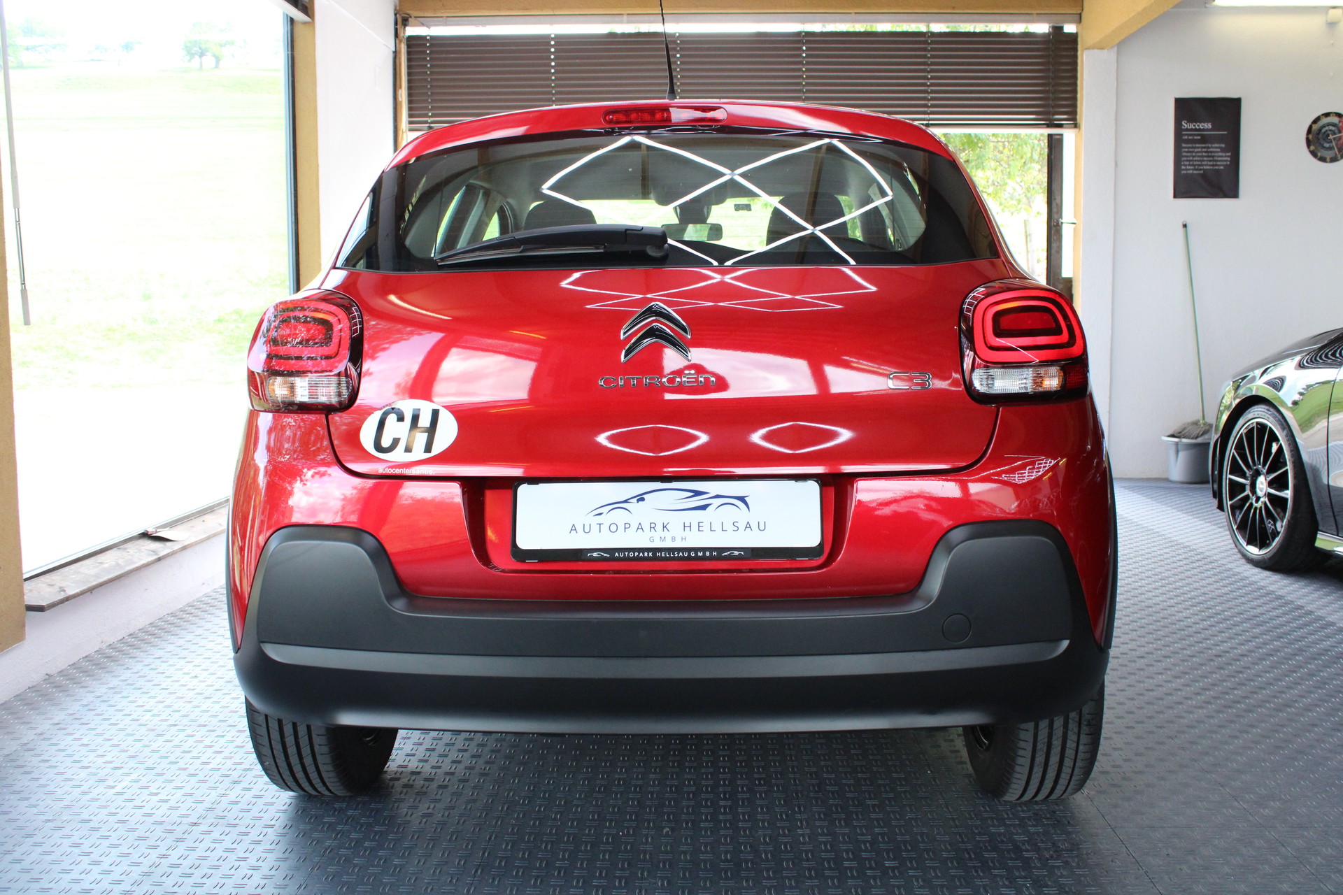 CITROEN C3 1.2i PureTech Swiss Edition-image-4
