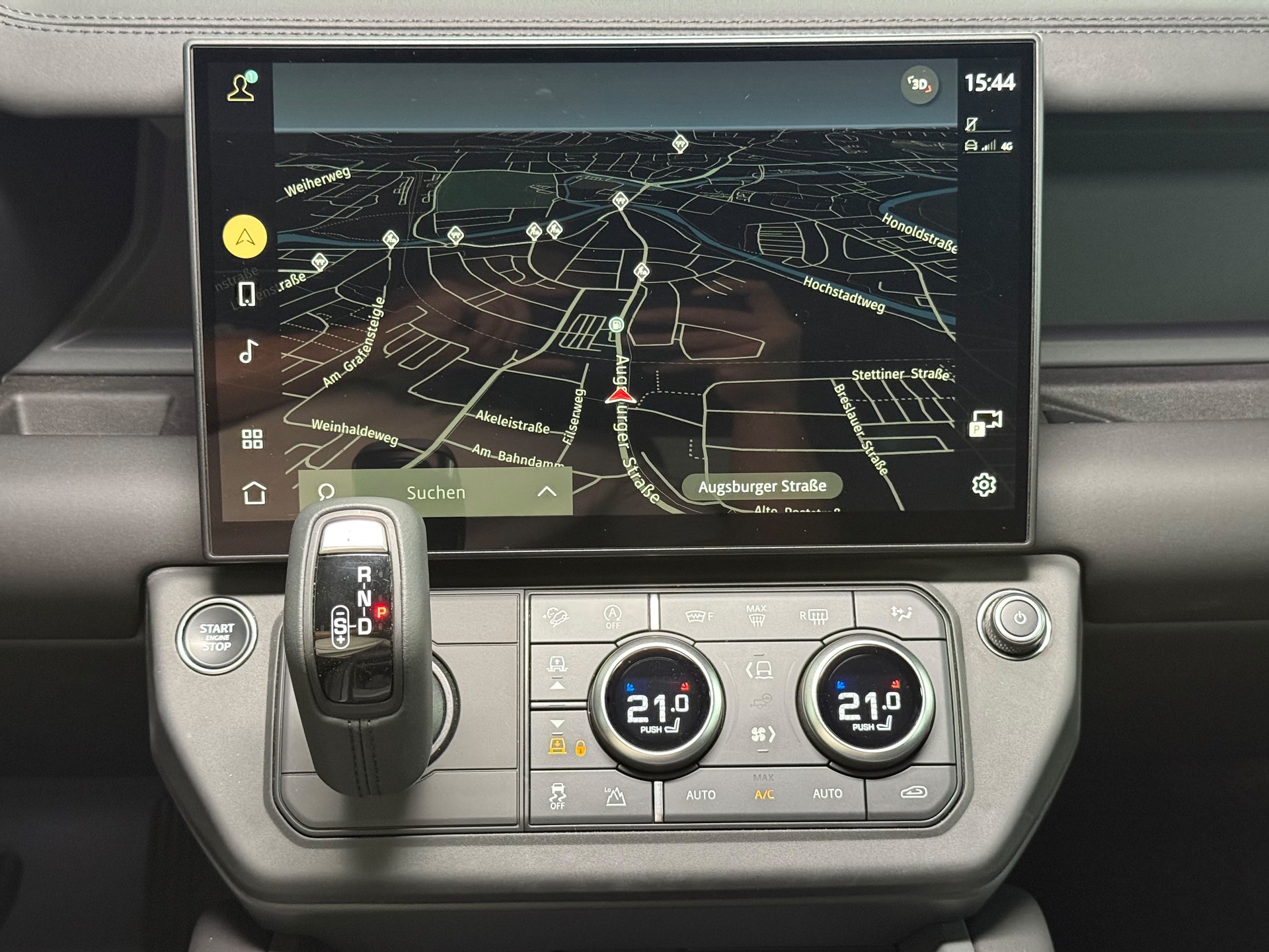 LAND ROVER Defender 110 3.0 D I6 350 X-Dynamic SE AWD AT8-image-19