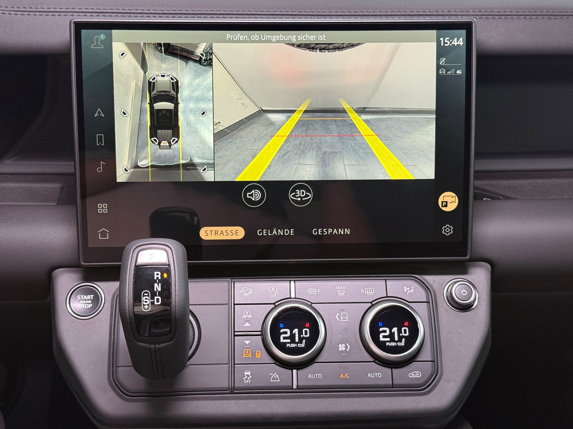LAND ROVER Defender 110 3.0 D I6 350 X-Dynamic SE AWD AT8-image-20