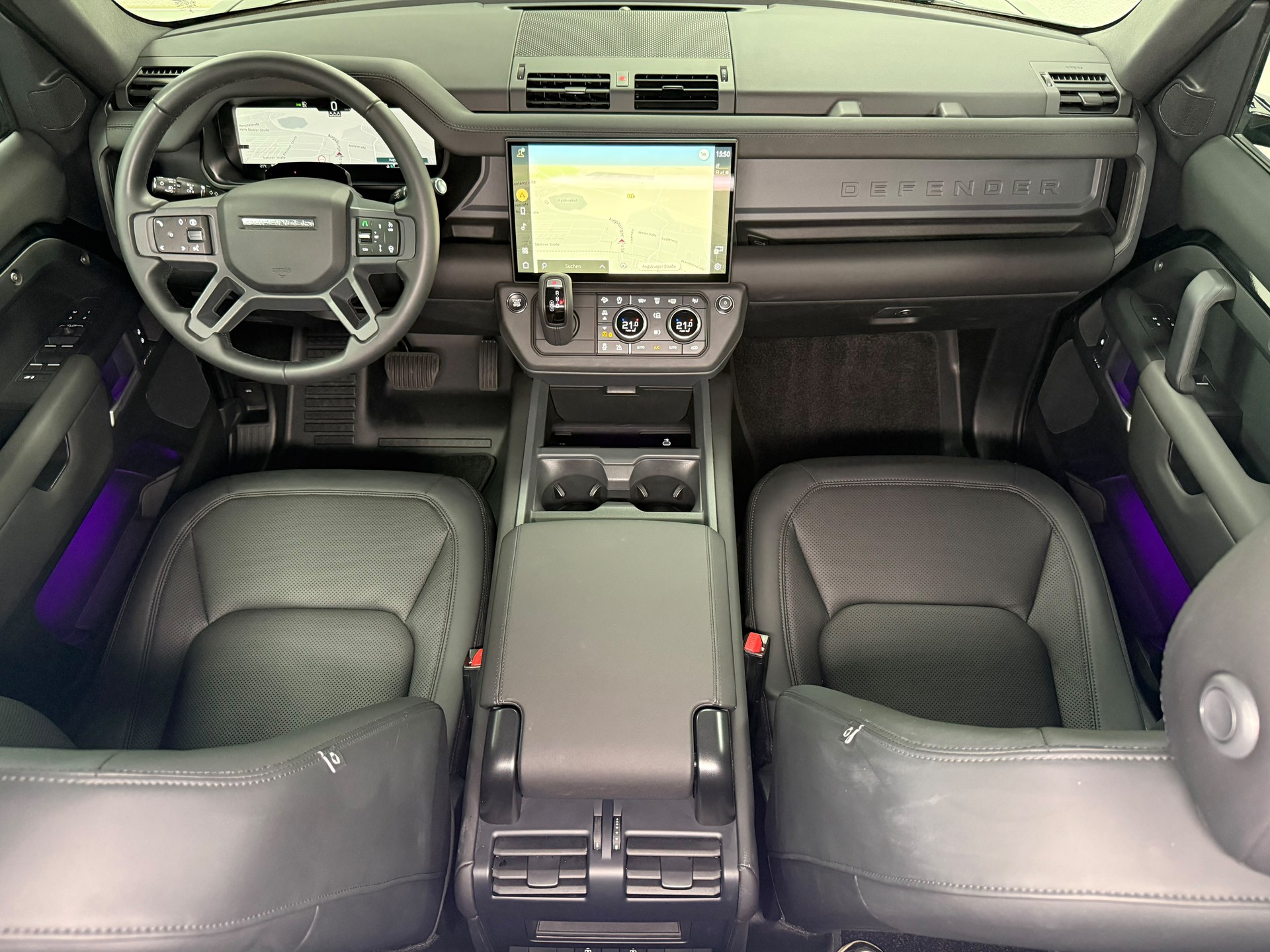LAND ROVER Defender 110 3.0 D I6 350 X-Dynamic SE AWD AT8-image-13