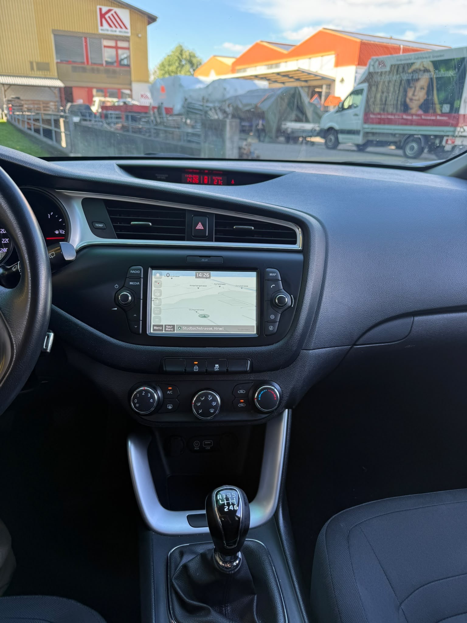 KIA Cee'd Sportswagon 1.6 CRDi Trend-image-10