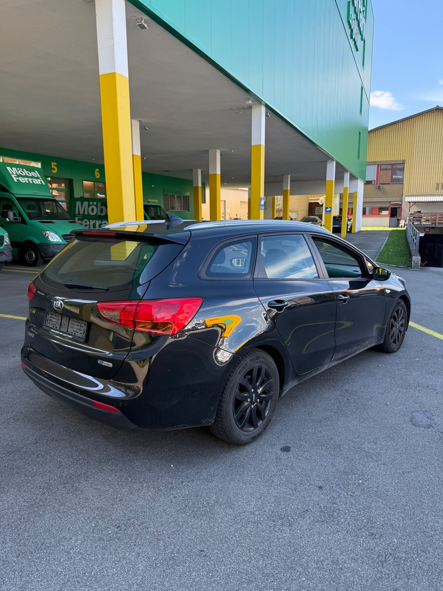 KIA Cee'd Sportswagon 1.6 CRDi Trend-image-5