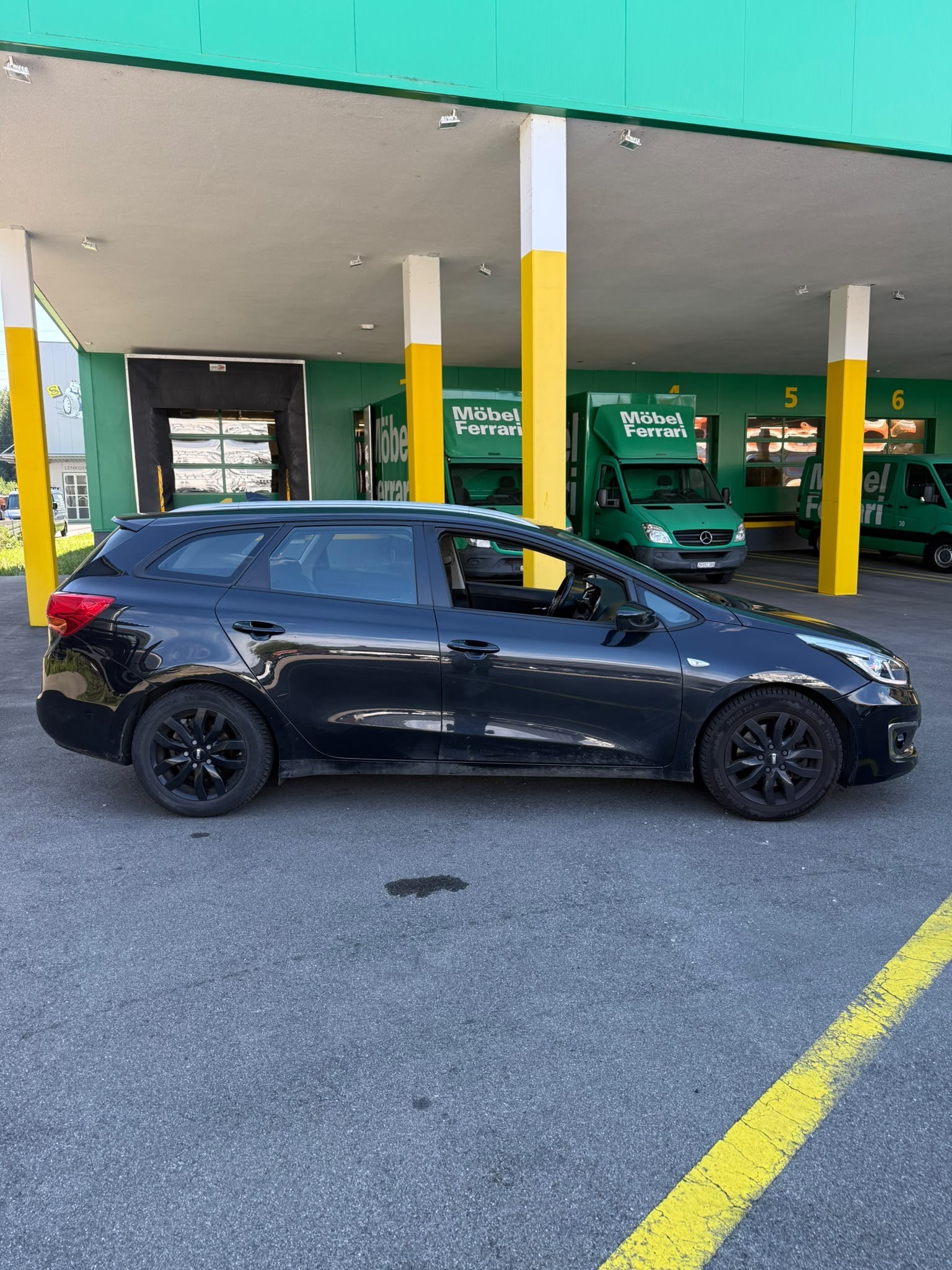 KIA Cee'd Sportswagon 1.6 CRDi Trend-image-6