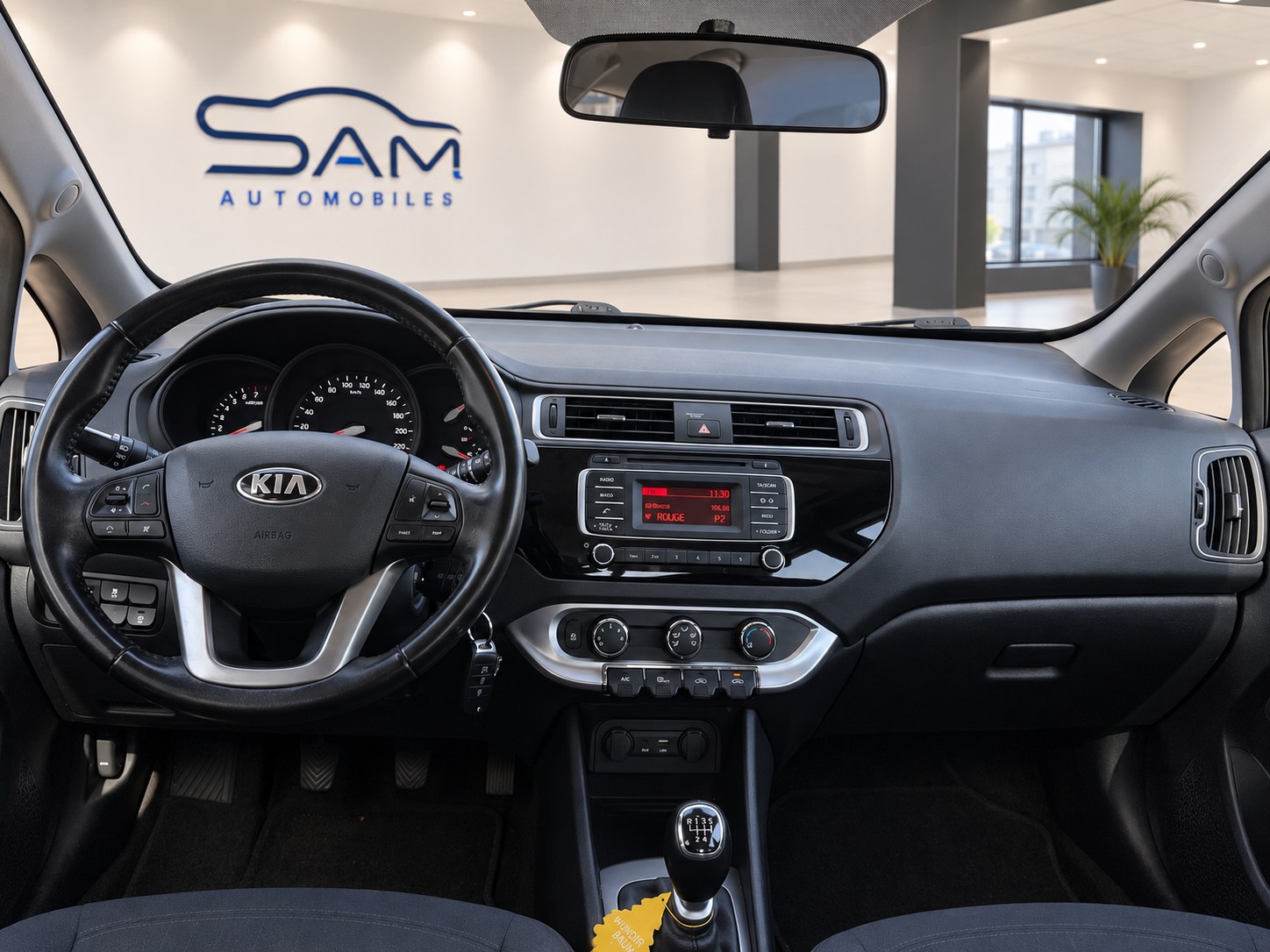 KIA Rio 1.4 CVVT Trend-image-11