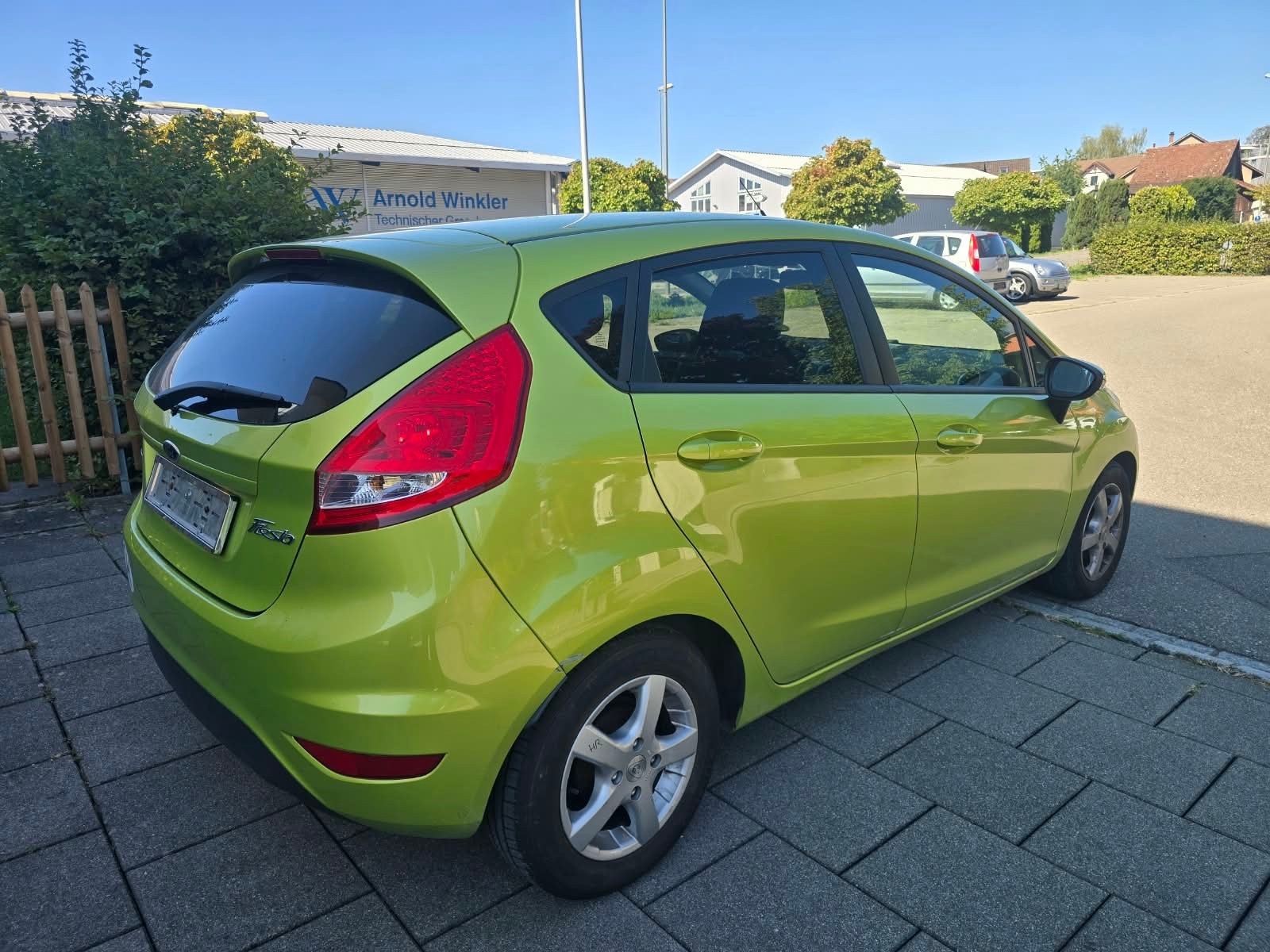 FORD Fiesta 1.6 16V TDCi ECOn. II Titanium Start/Stop-image-8