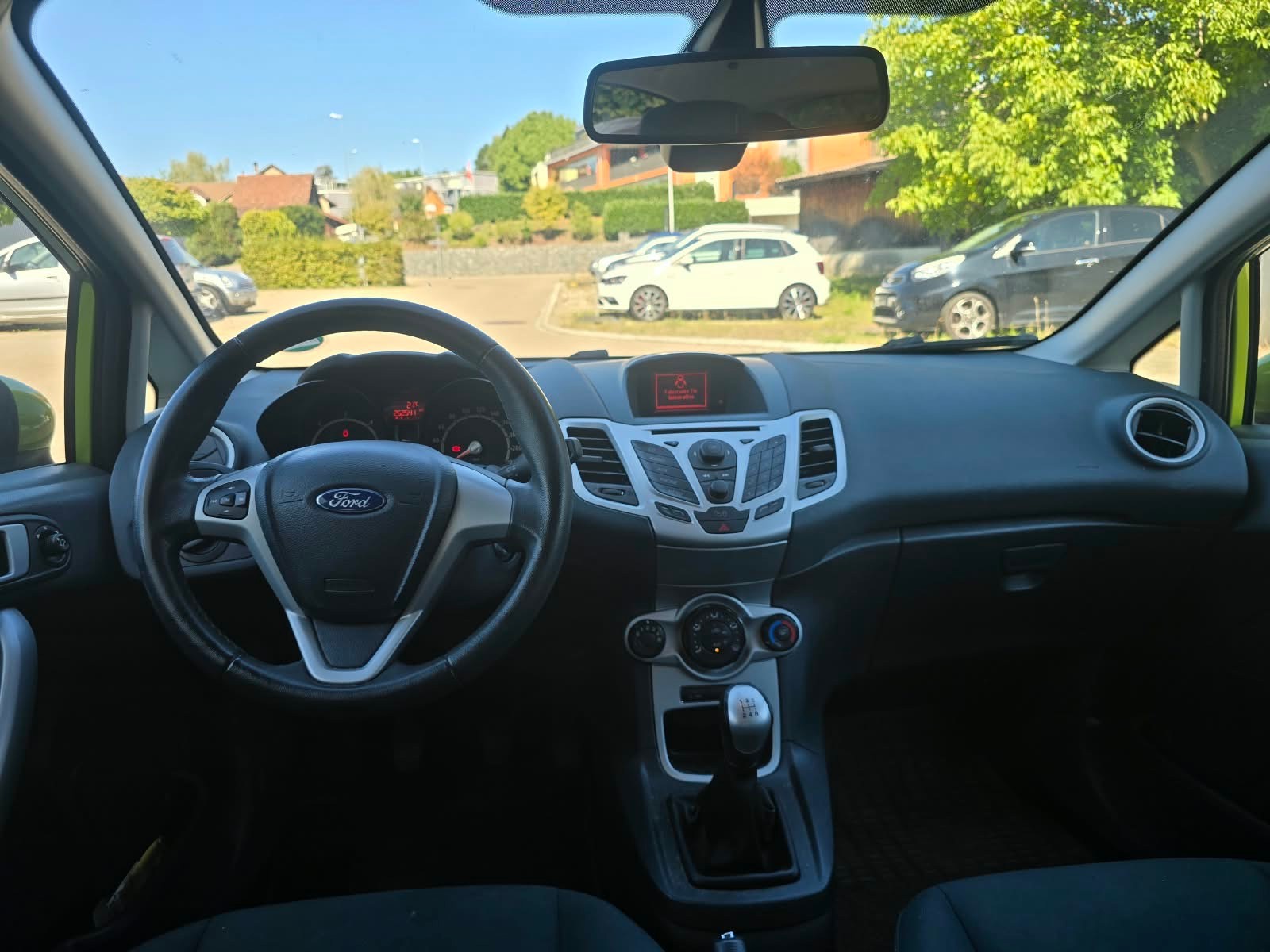 FORD Fiesta 1.6 16V TDCi ECOn. II Titanium Start/Stop-image-7