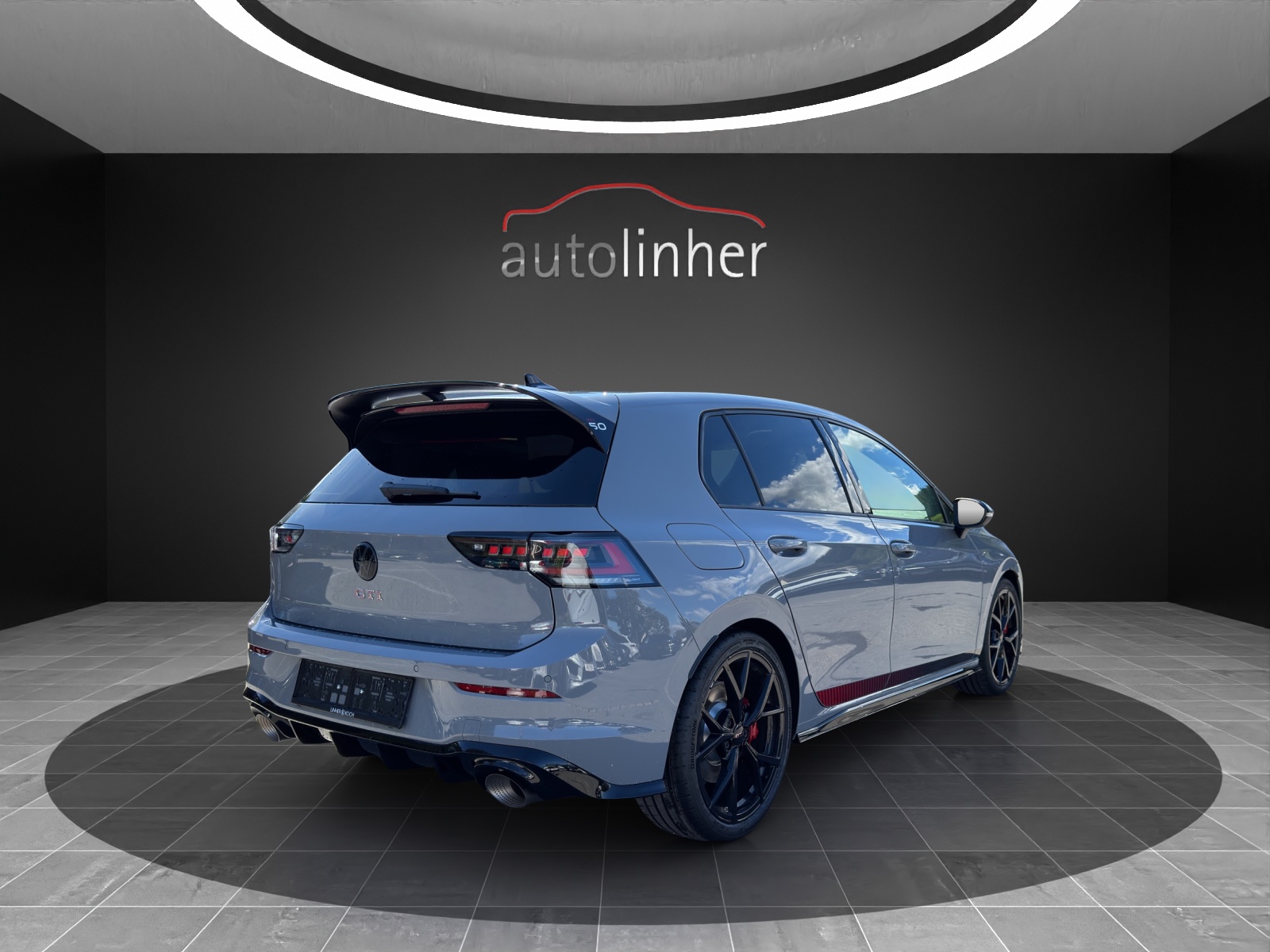 VW Golf 2.0 TSI GTI Edition 50 DSG-image-4