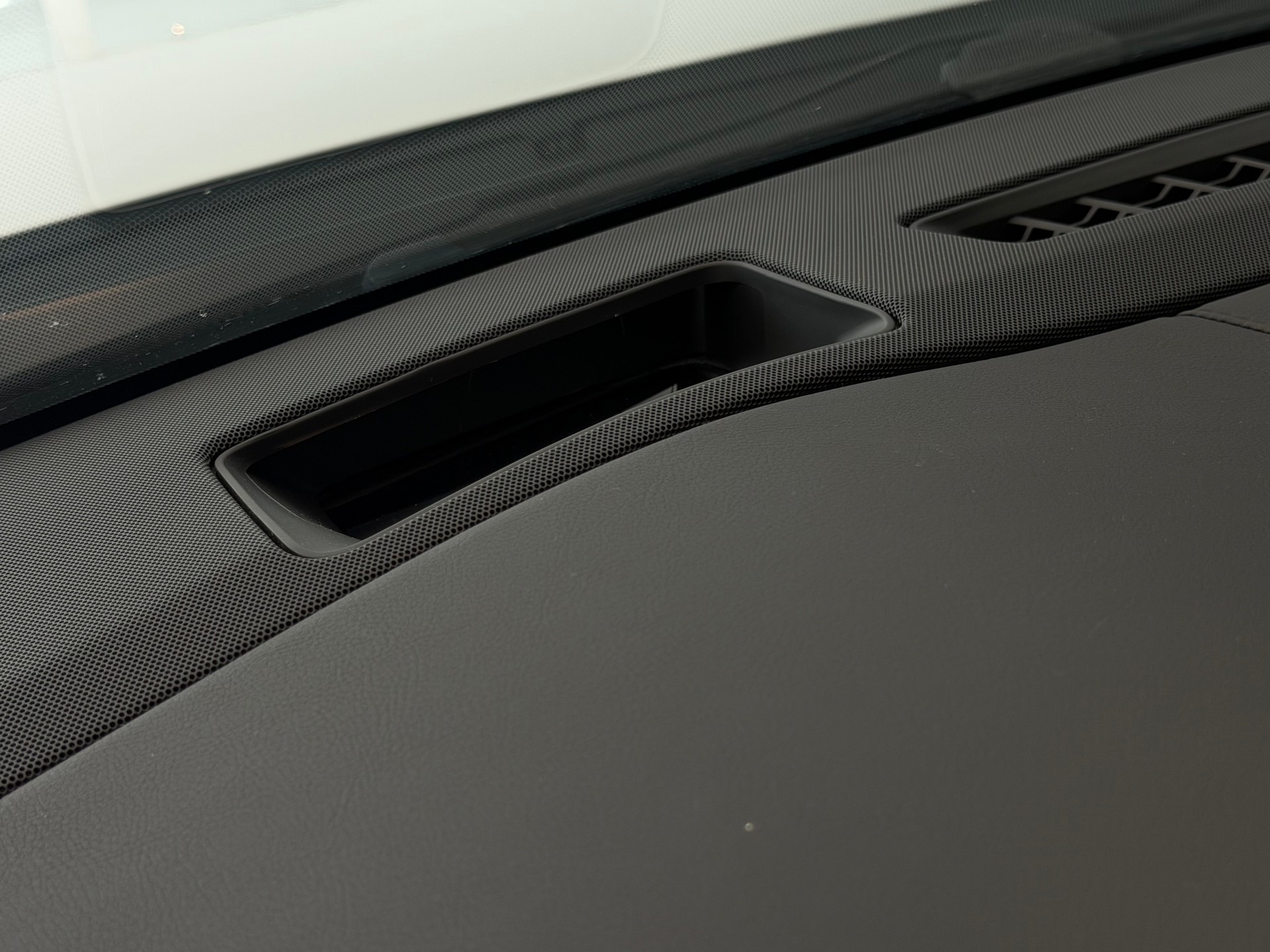 CADILLAC Escalade 6.2 Platinum Automatic-image-23