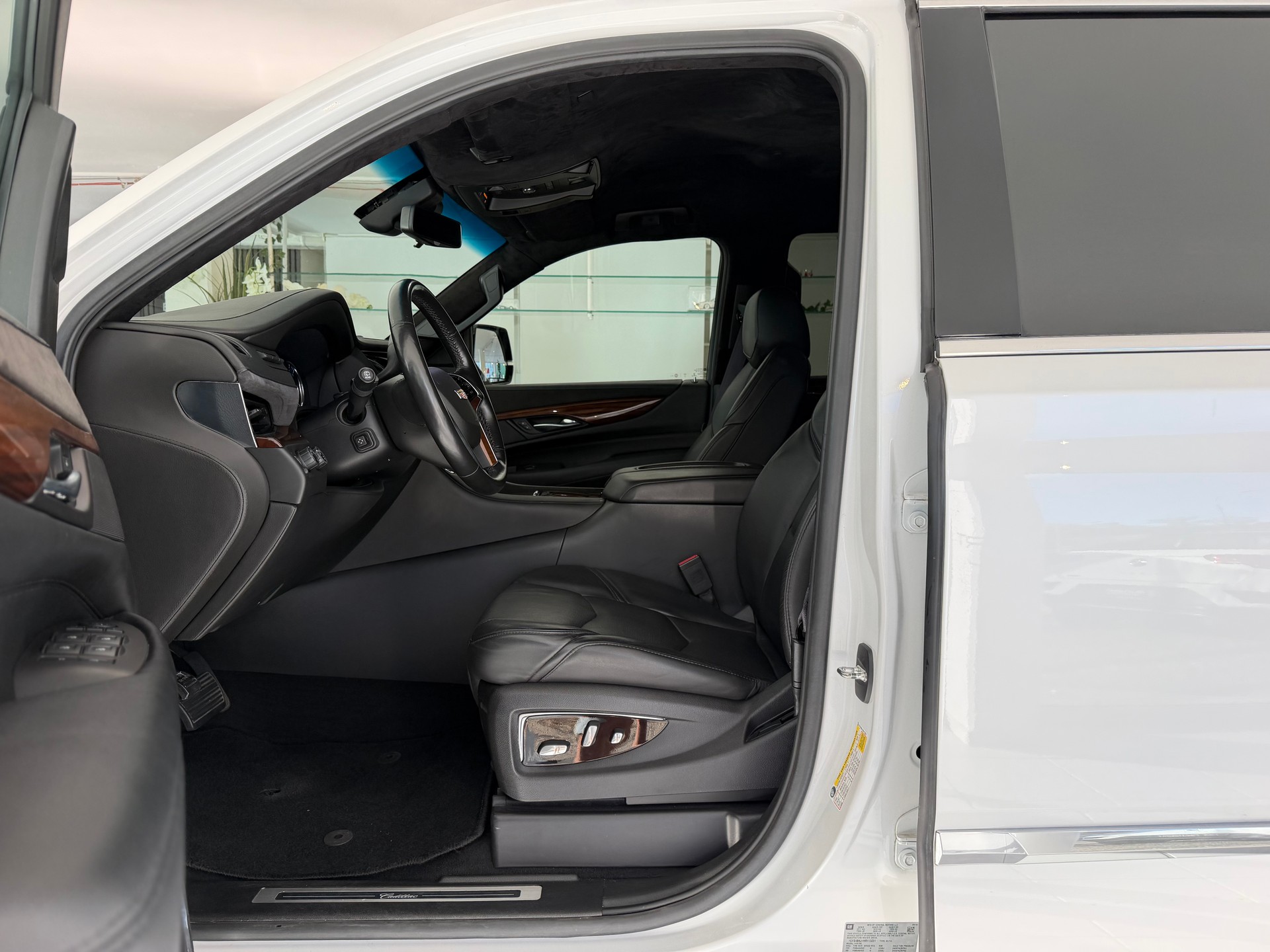 CADILLAC Escalade 6.2 Platinum Automatic-image-9