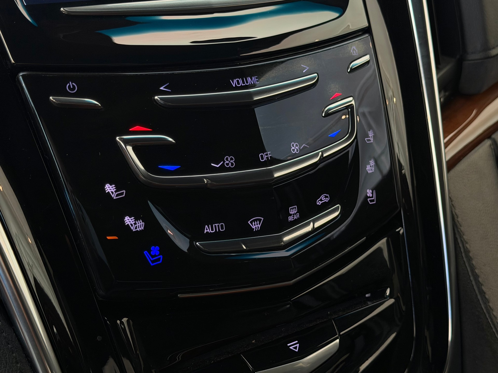 CADILLAC Escalade 6.2 Platinum Automatic-image-20