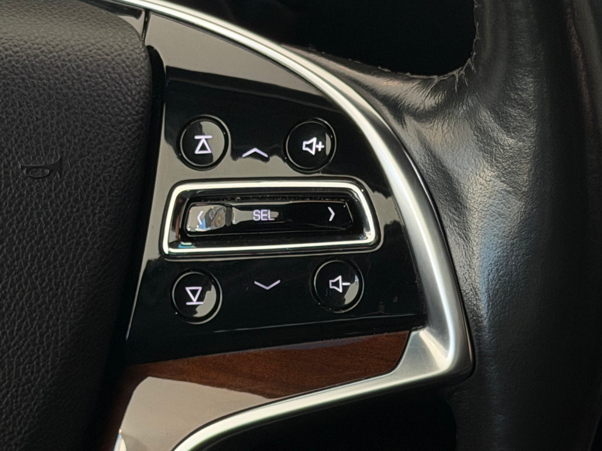 CADILLAC Escalade 6.2 Platinum Automatic-image-29