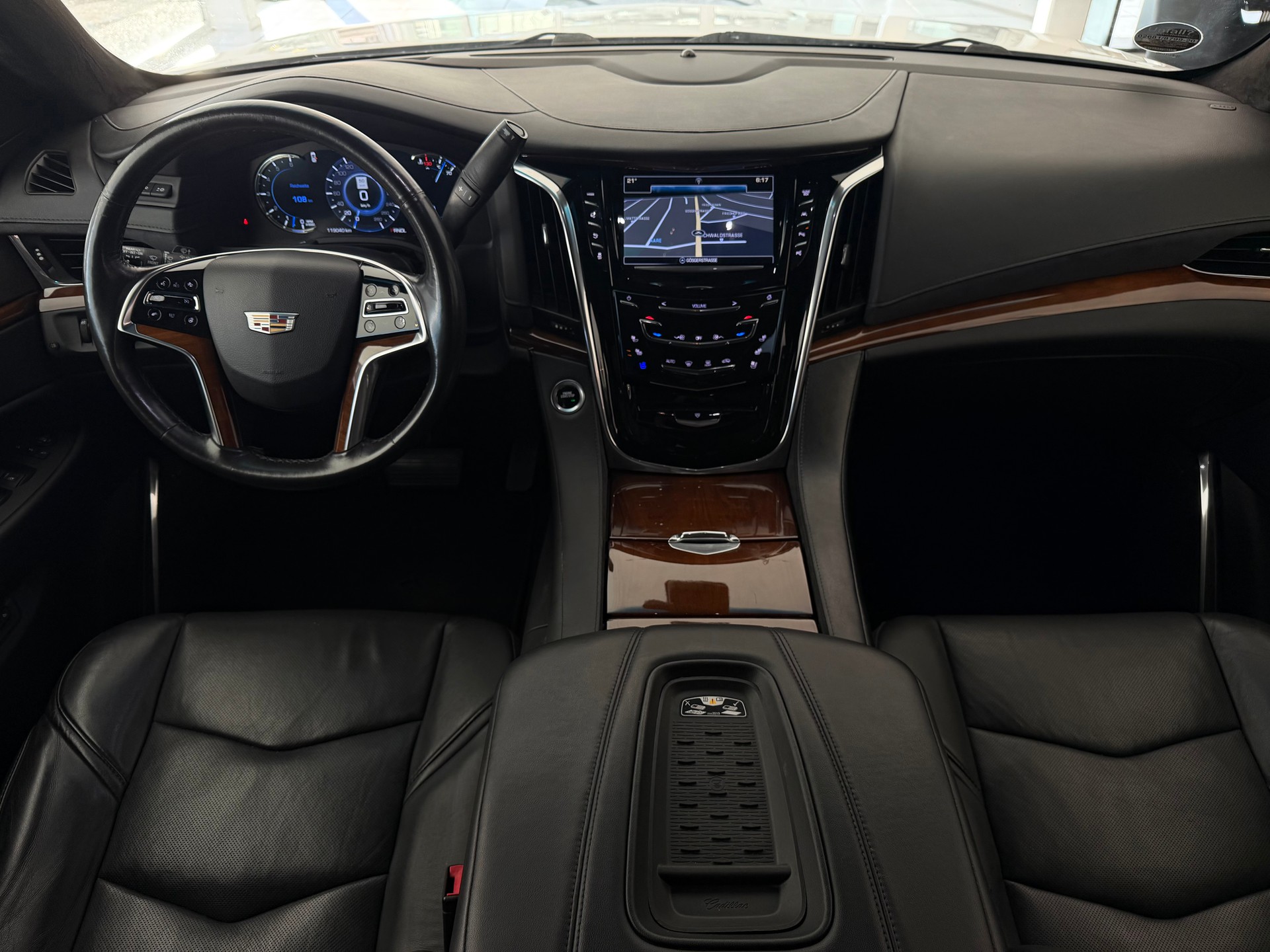 CADILLAC Escalade 6.2 Platinum Automatic-image-11