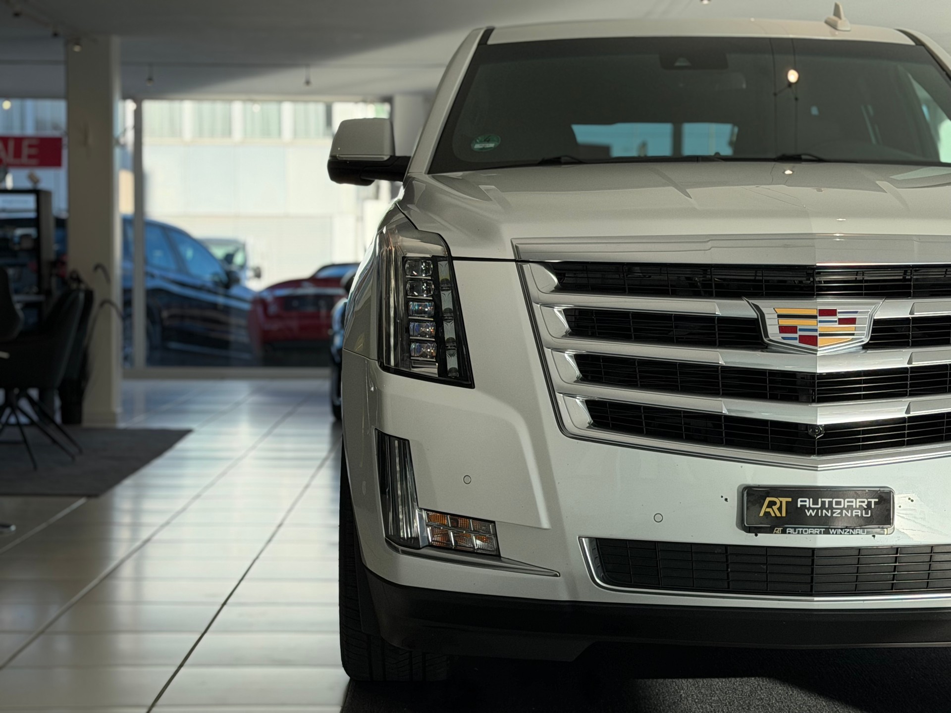 CADILLAC Escalade 6.2 Platinum Automatic-image-26