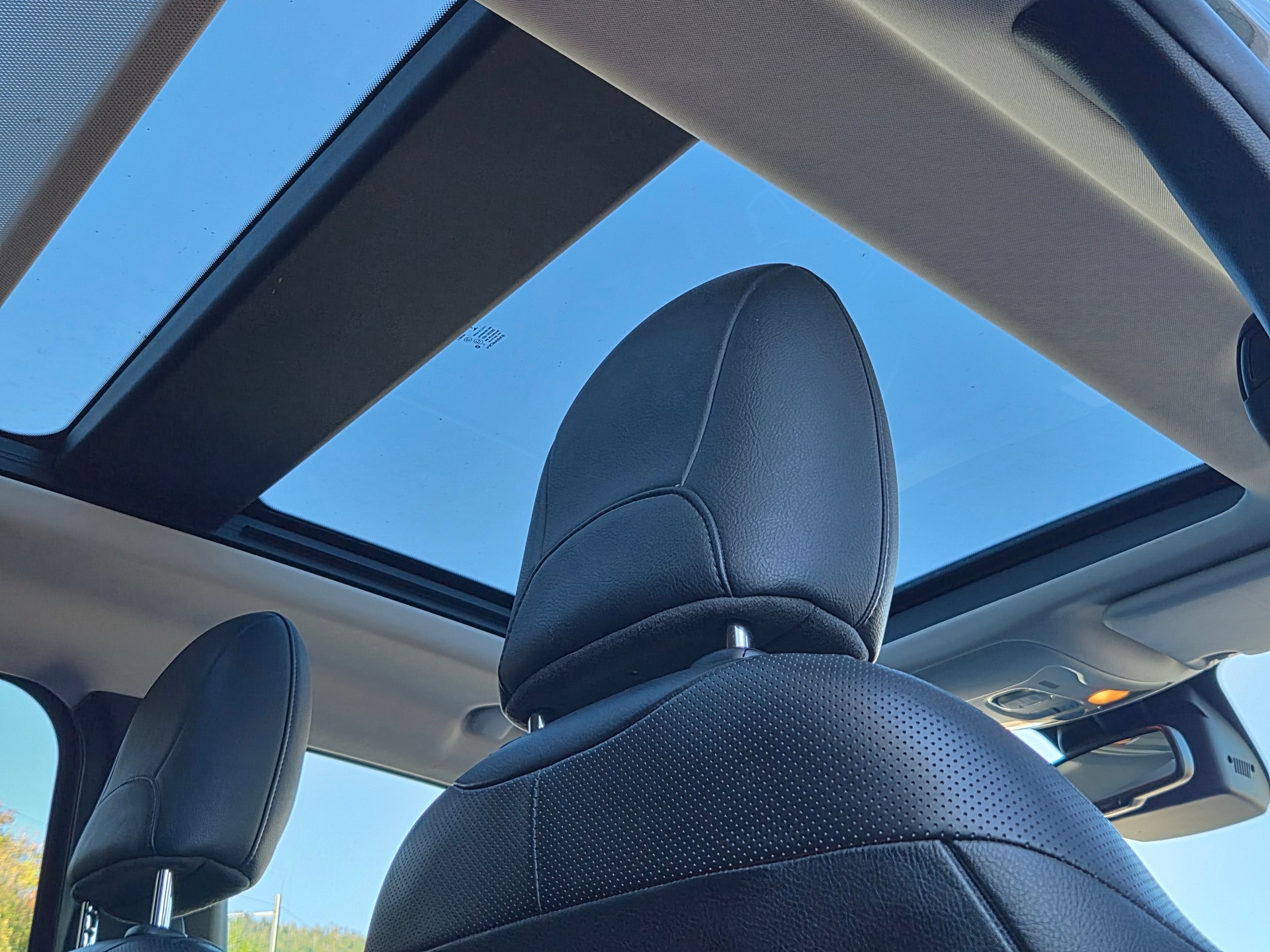 JEEP Renegade 1.4 Turbo Limited AWD-image-14