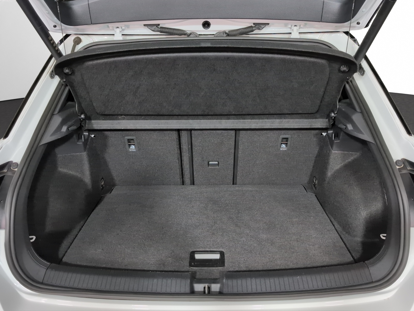 VW T-Roc 2.0 TSI R-Line DSG 4Motion-image-14