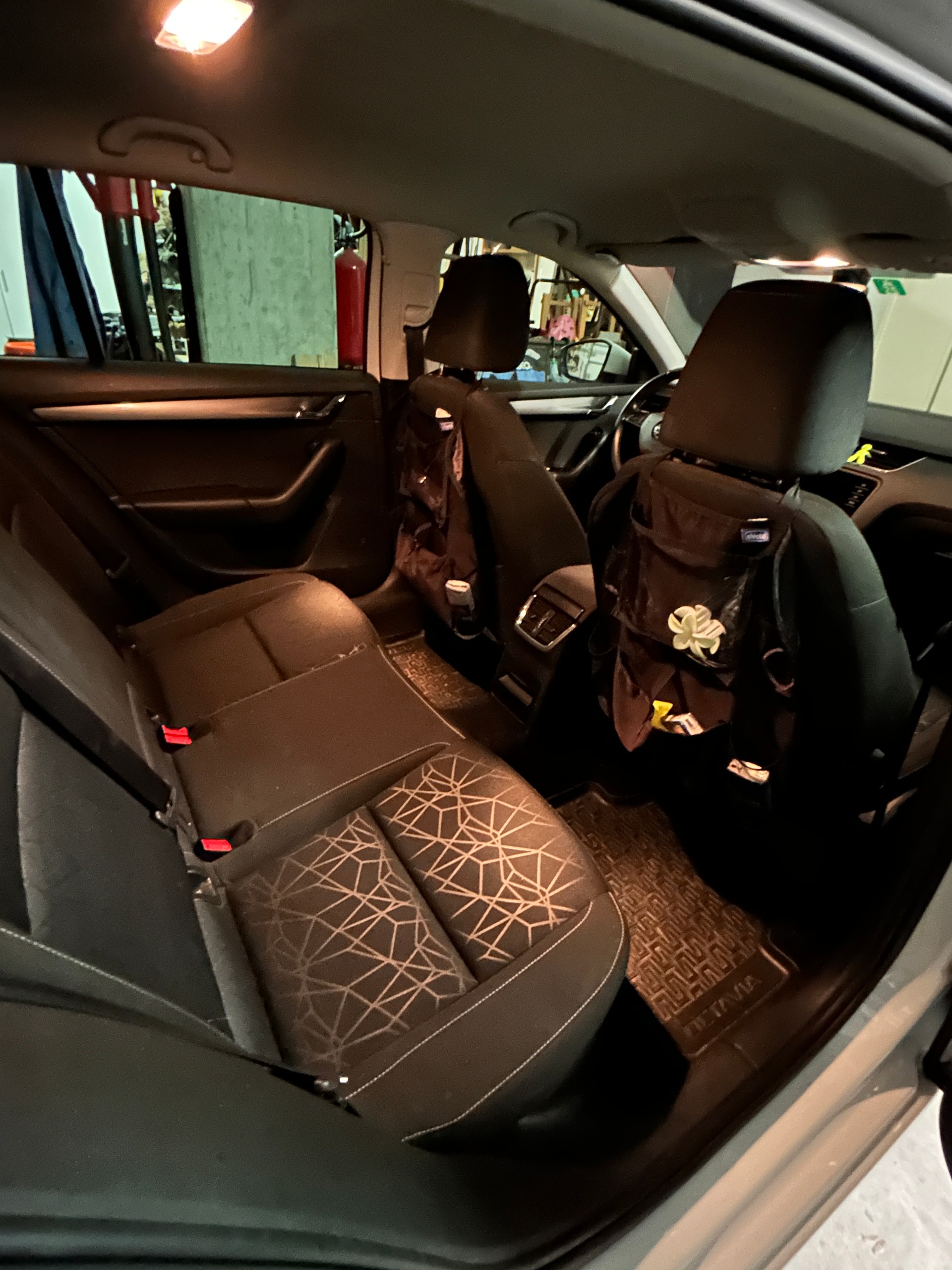 SKODA 2.0 TSI 190 4x4 DSG-image-4